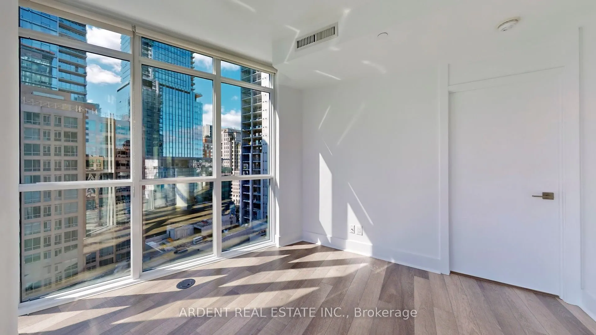 32 Davenport Road, #1107