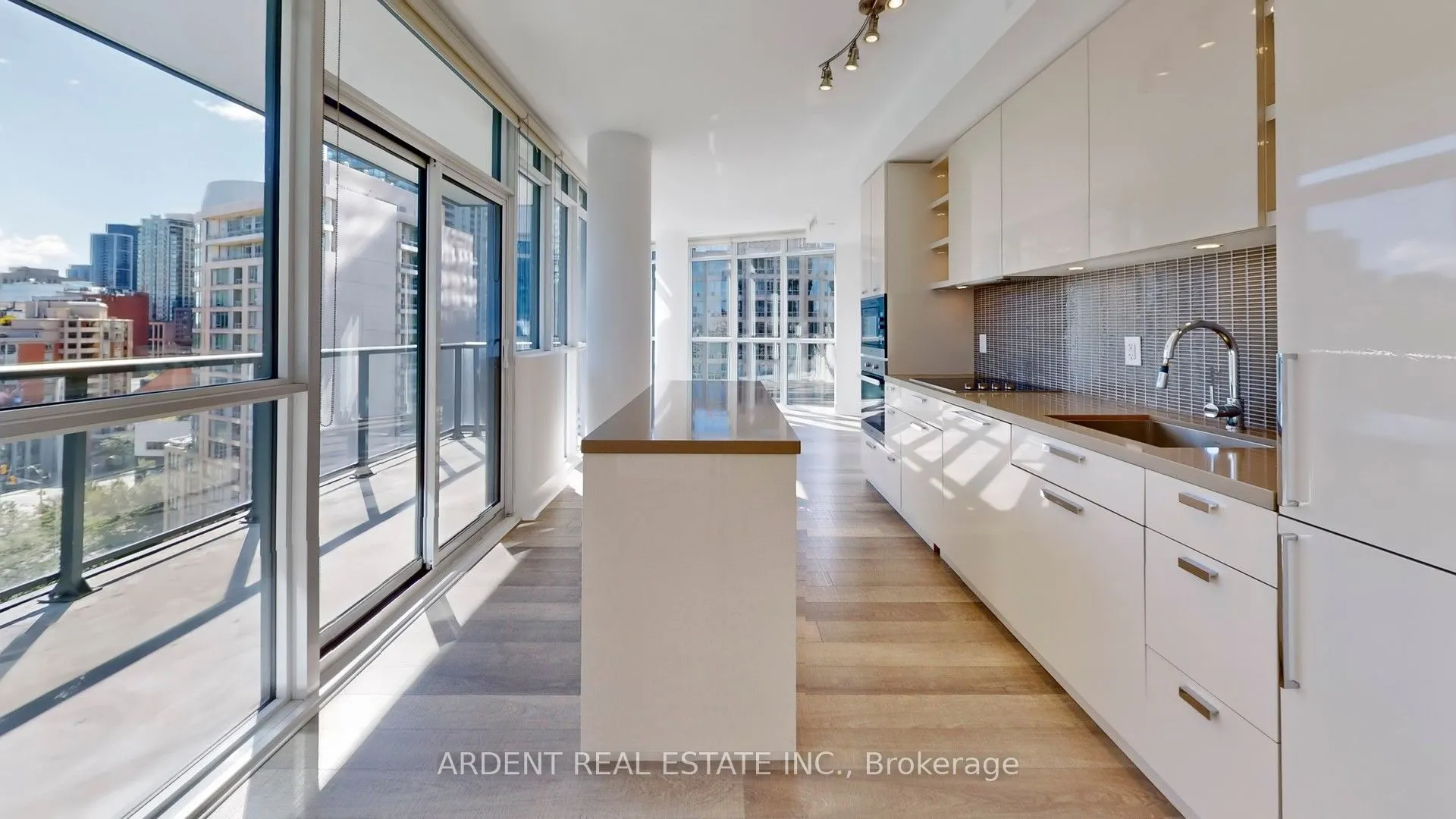 32 Davenport Road, #1107