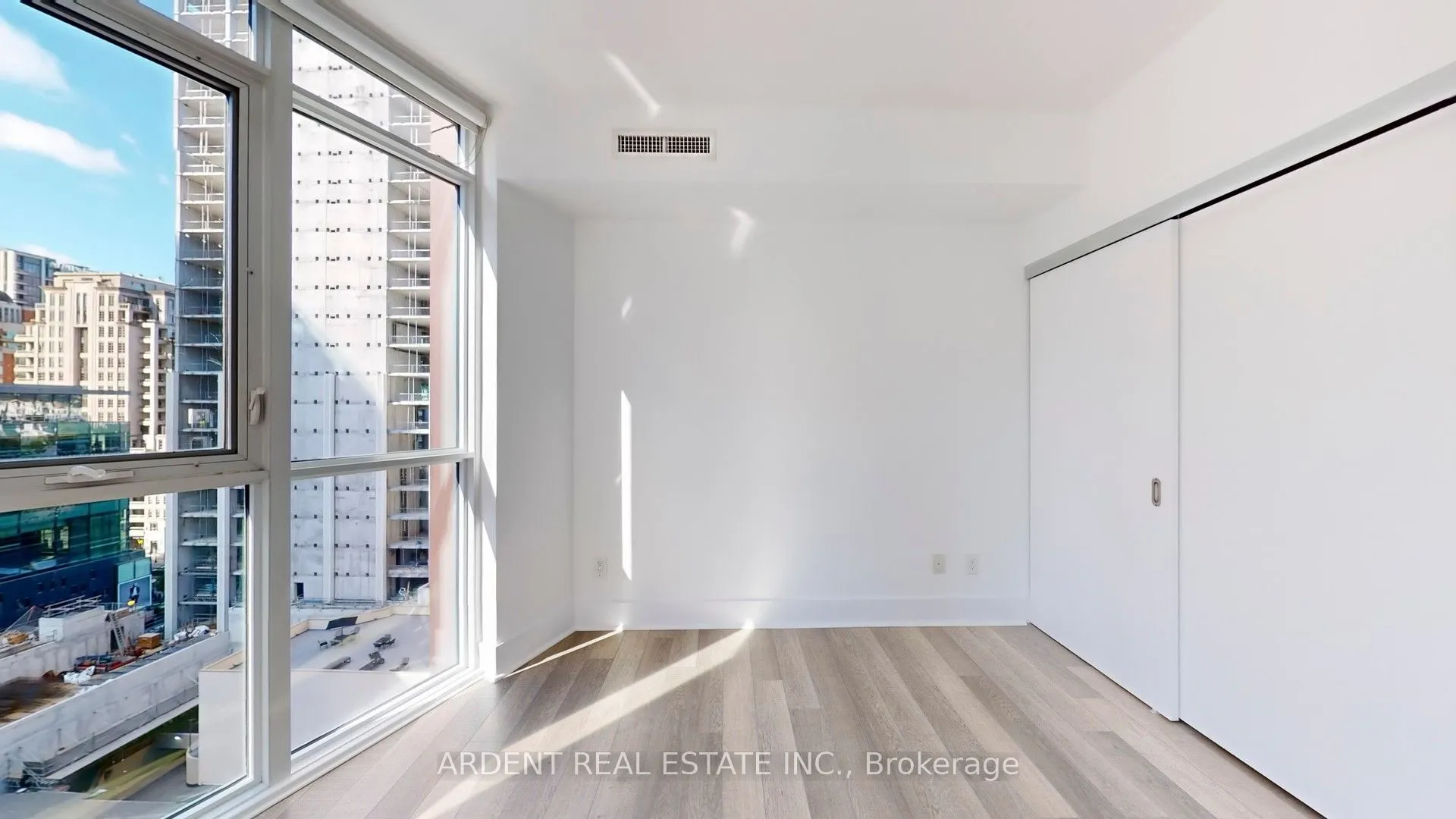 32 Davenport Road, #1107