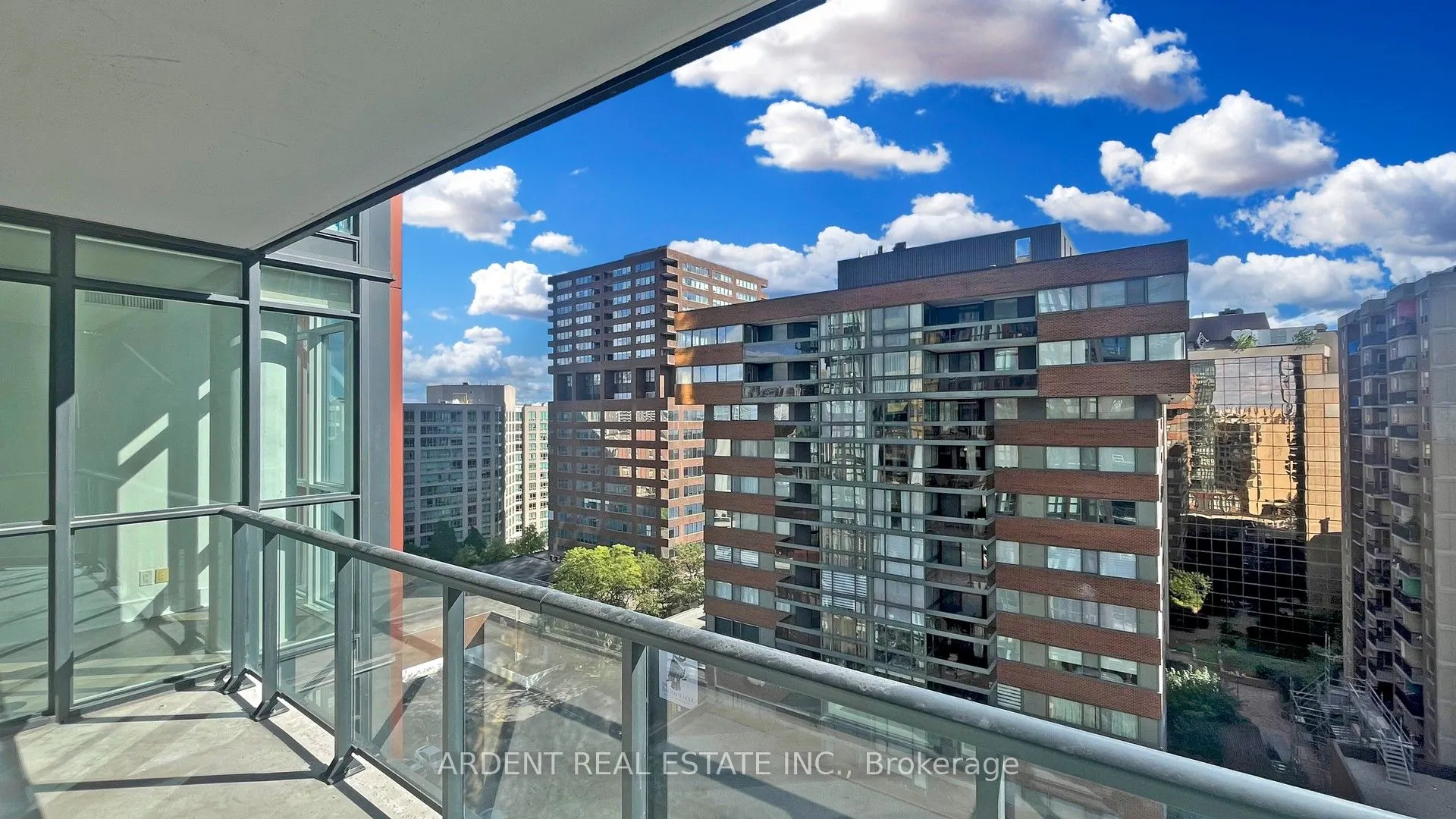 32 Davenport Road, #1107