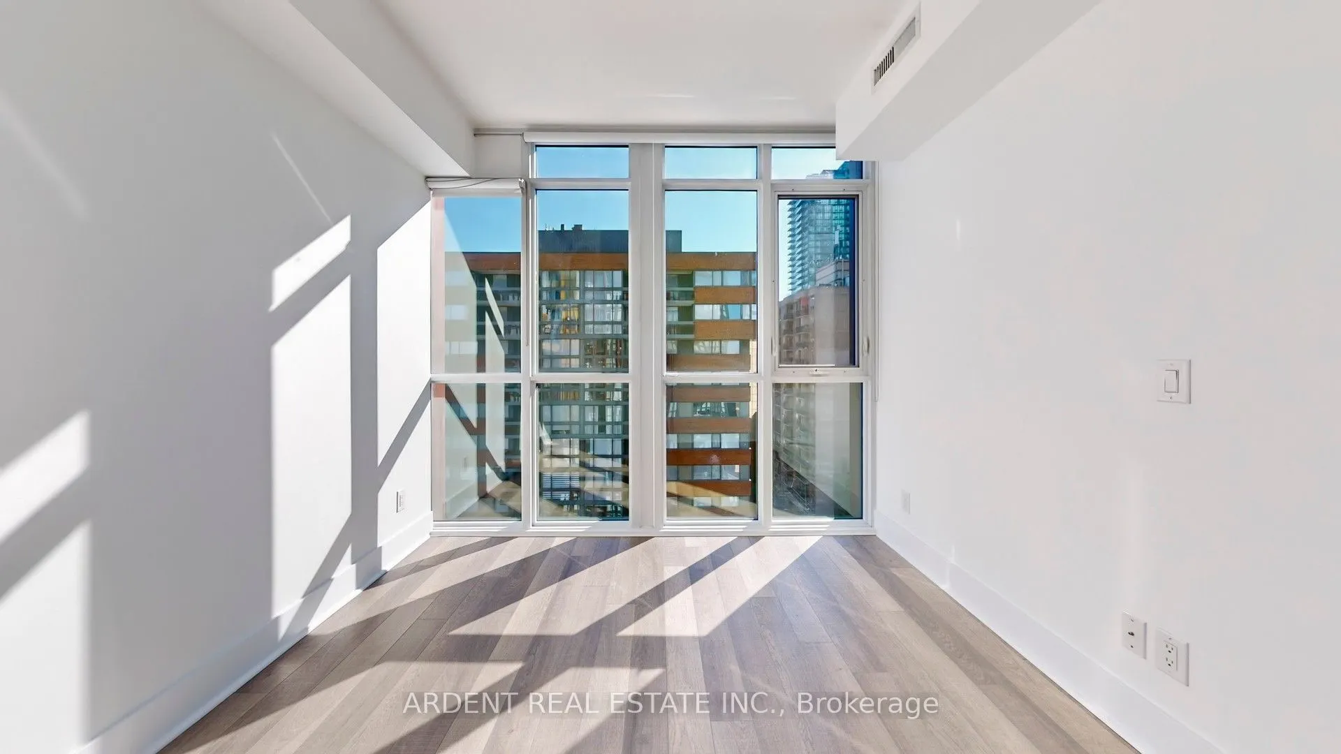 32 Davenport Road, #1107