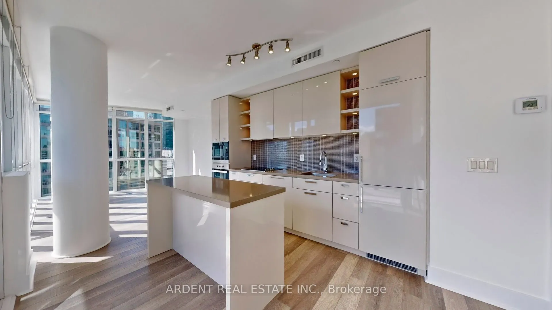 32 Davenport Road, #1107