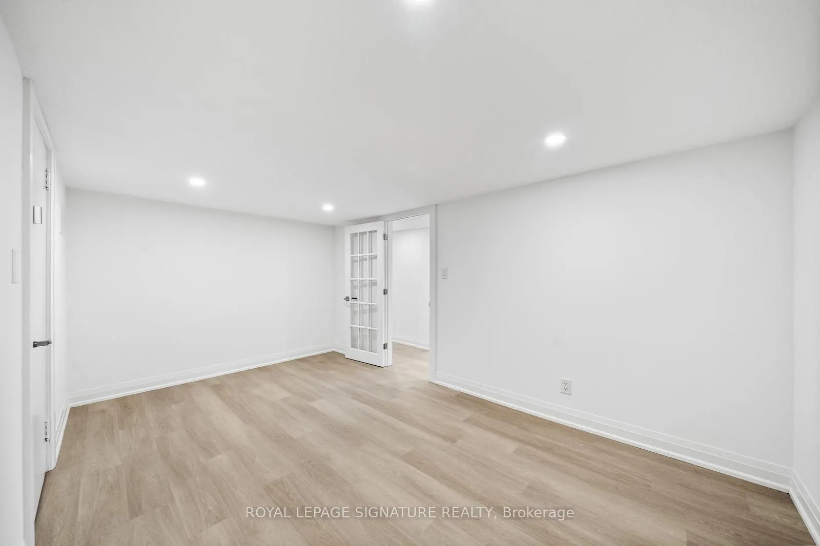 21 Donwoods Drive, #Lower