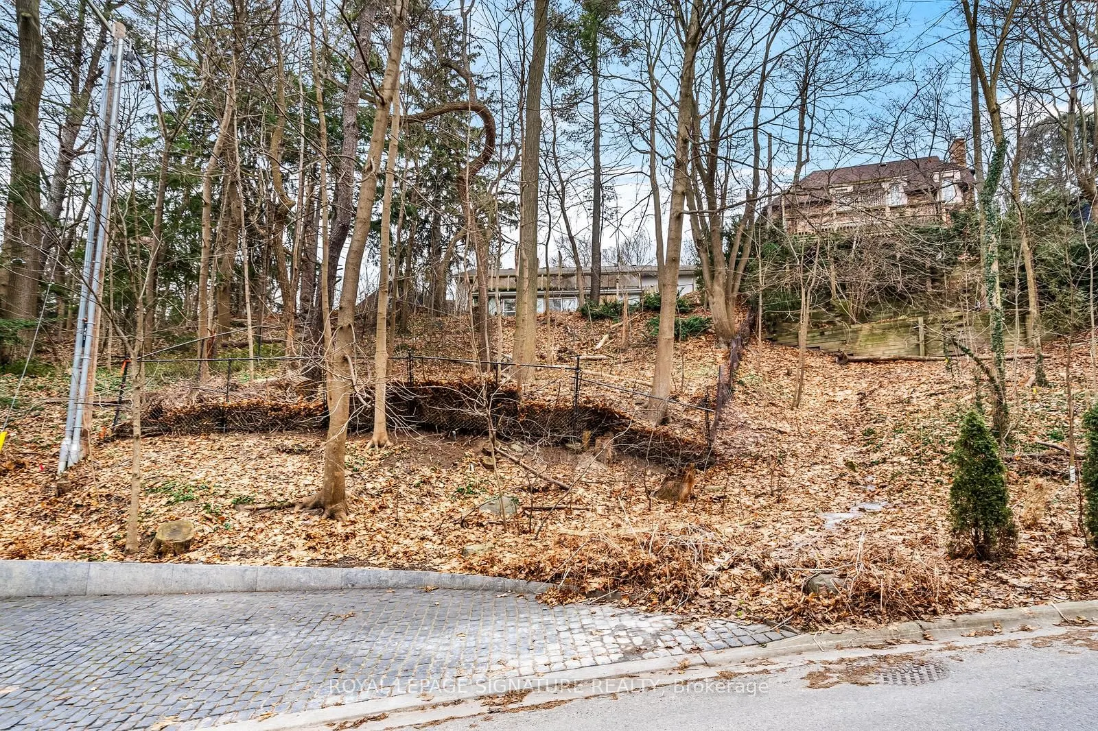 21 Donwoods Drive, #Lower