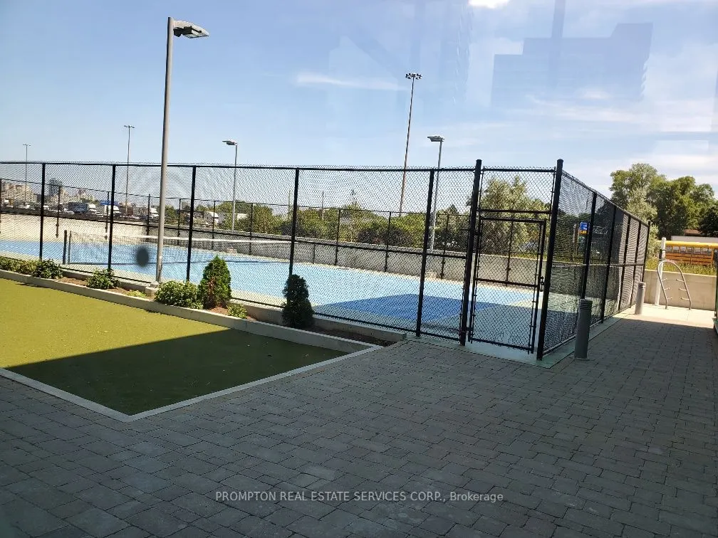 115 Mcmahon Drive, #1710