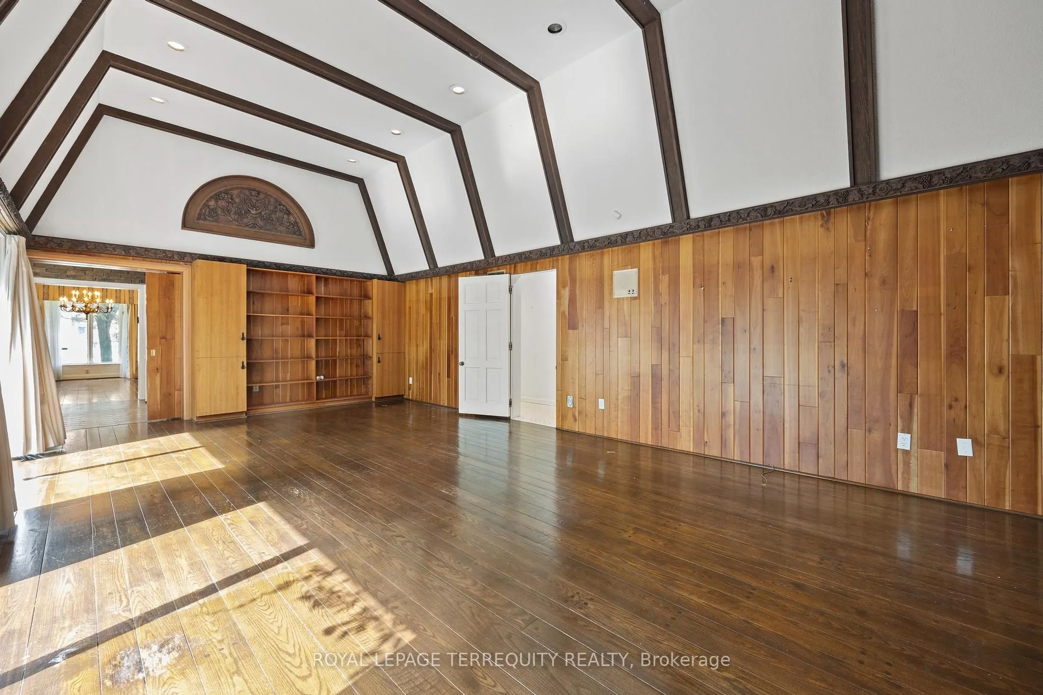 2 Chieftain Crescent