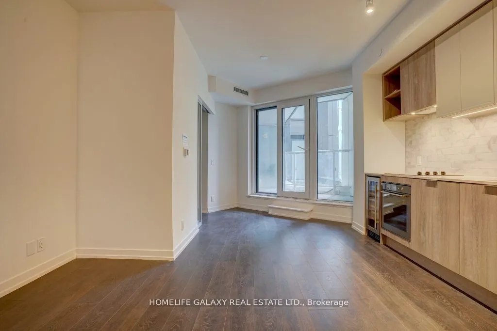 2020 Bathurst Street, #307