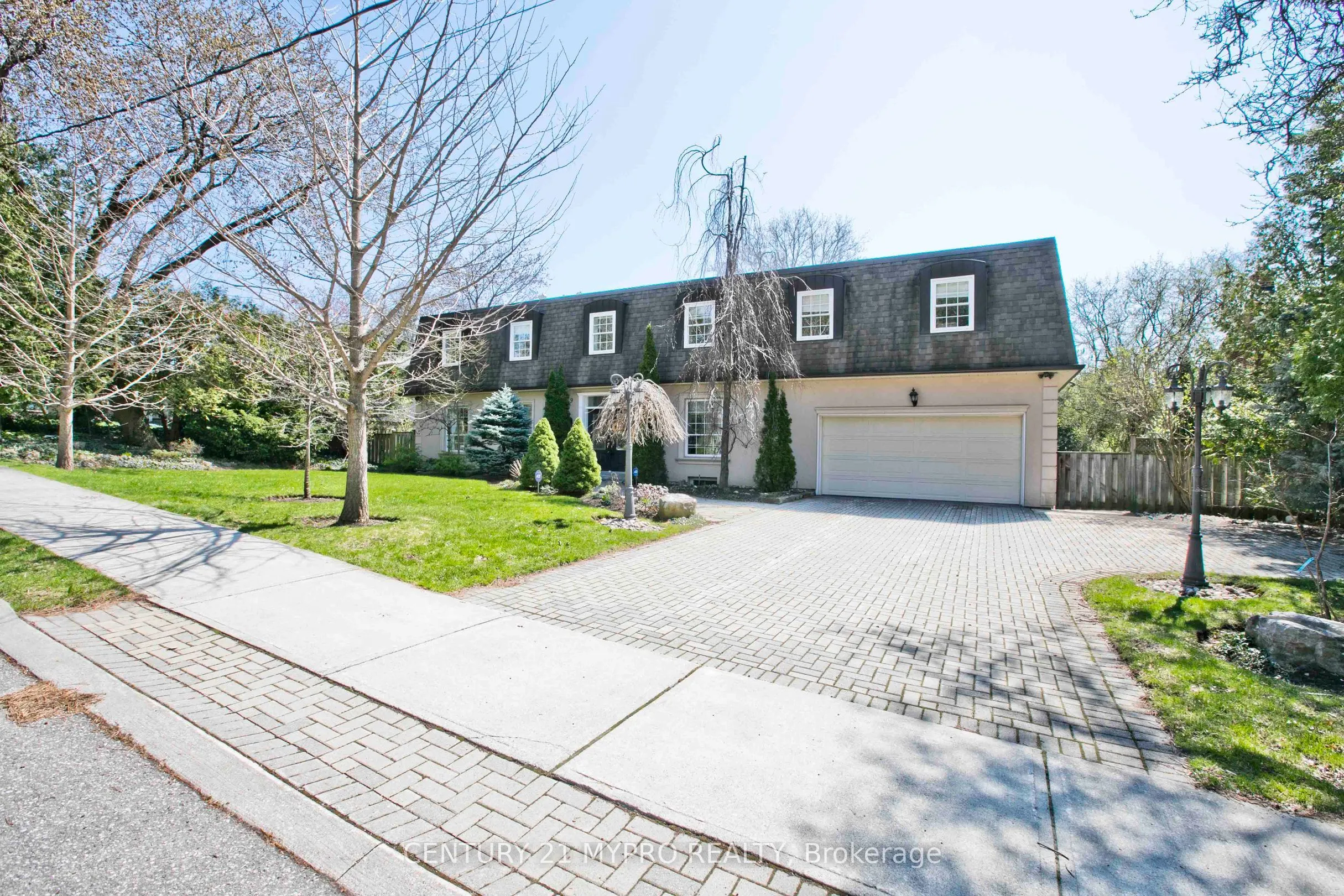 9 Shady Oaks Crescent