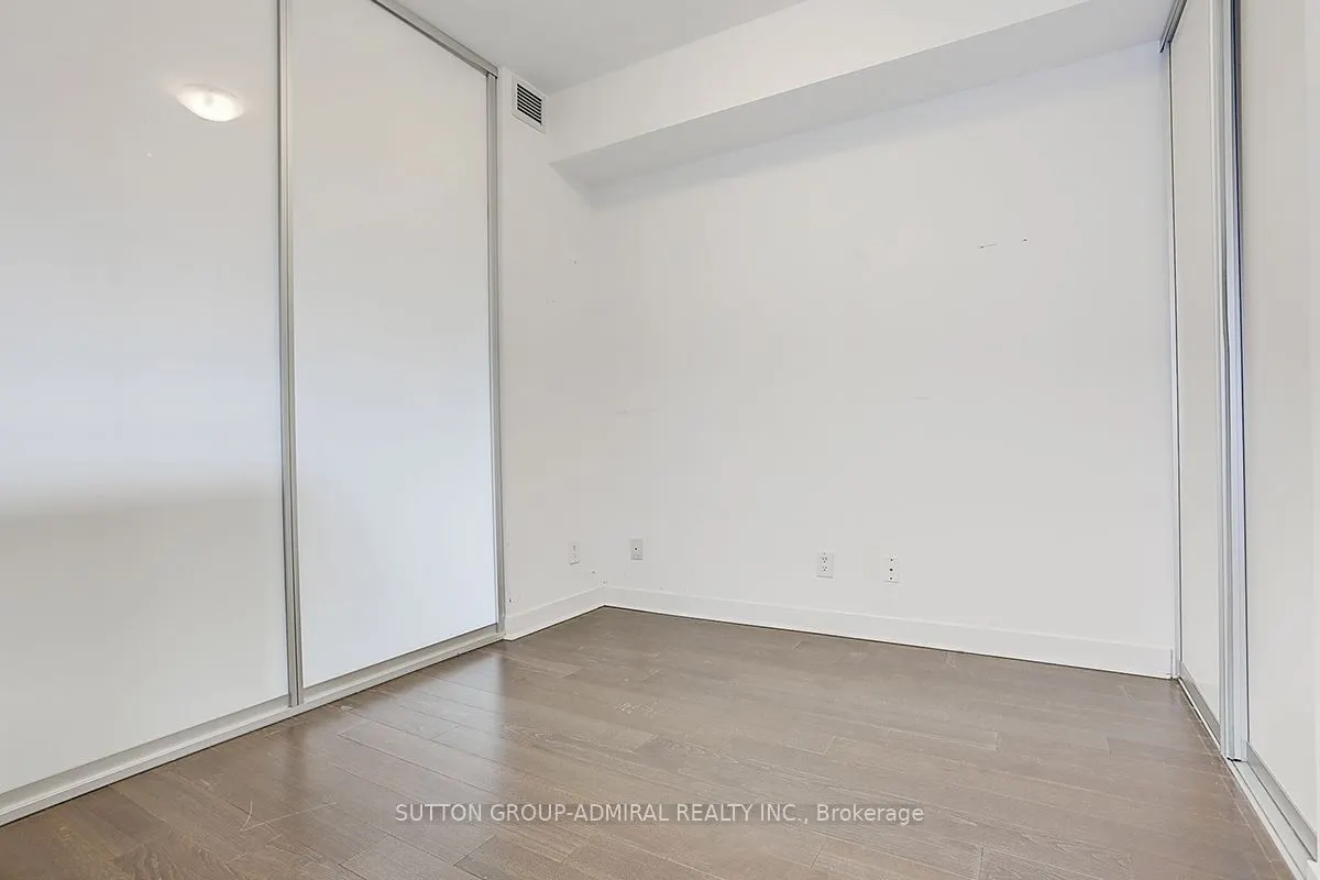 156 Portland Street, #403