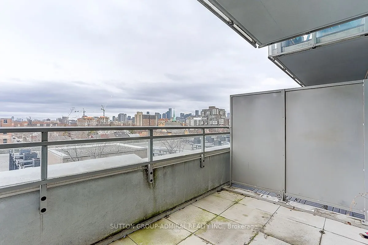 156 Portland Street, #403