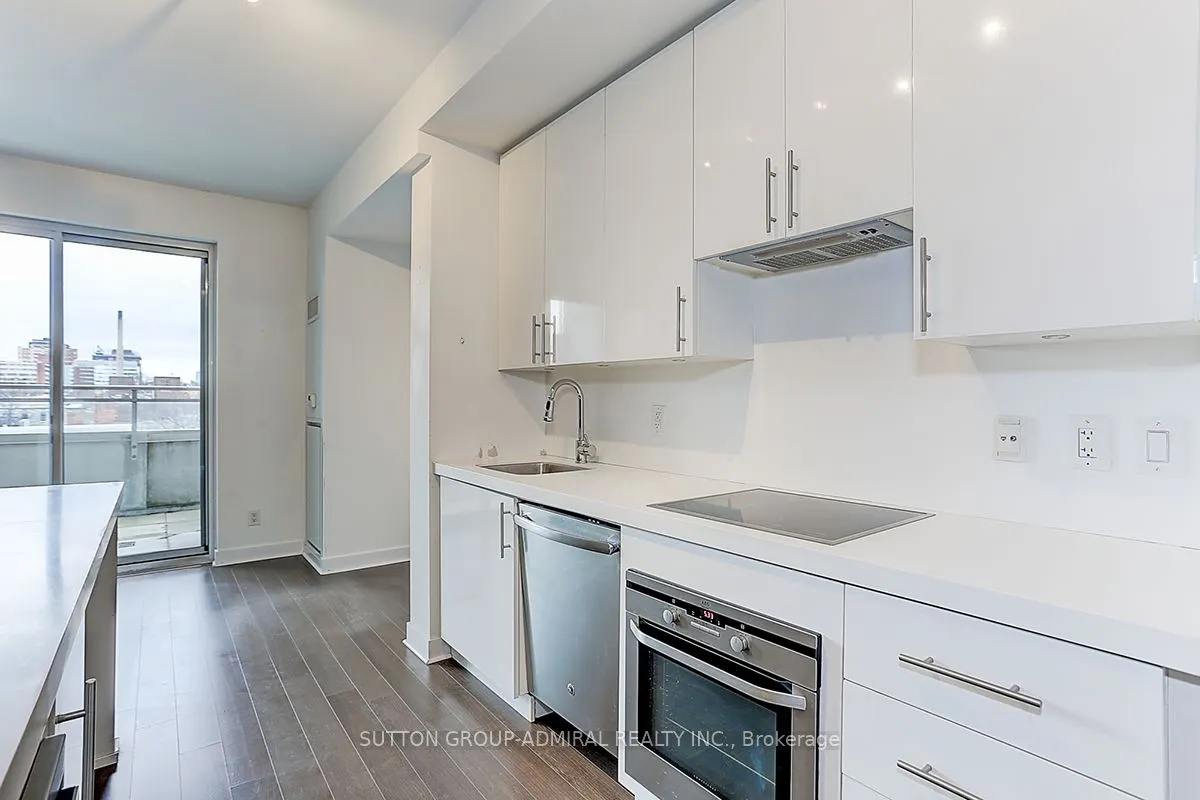 156 Portland Street, #403