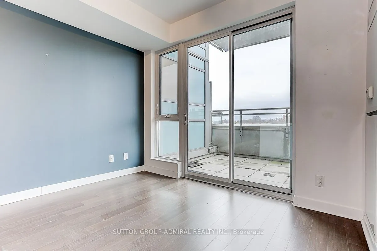 156 Portland Street, #403