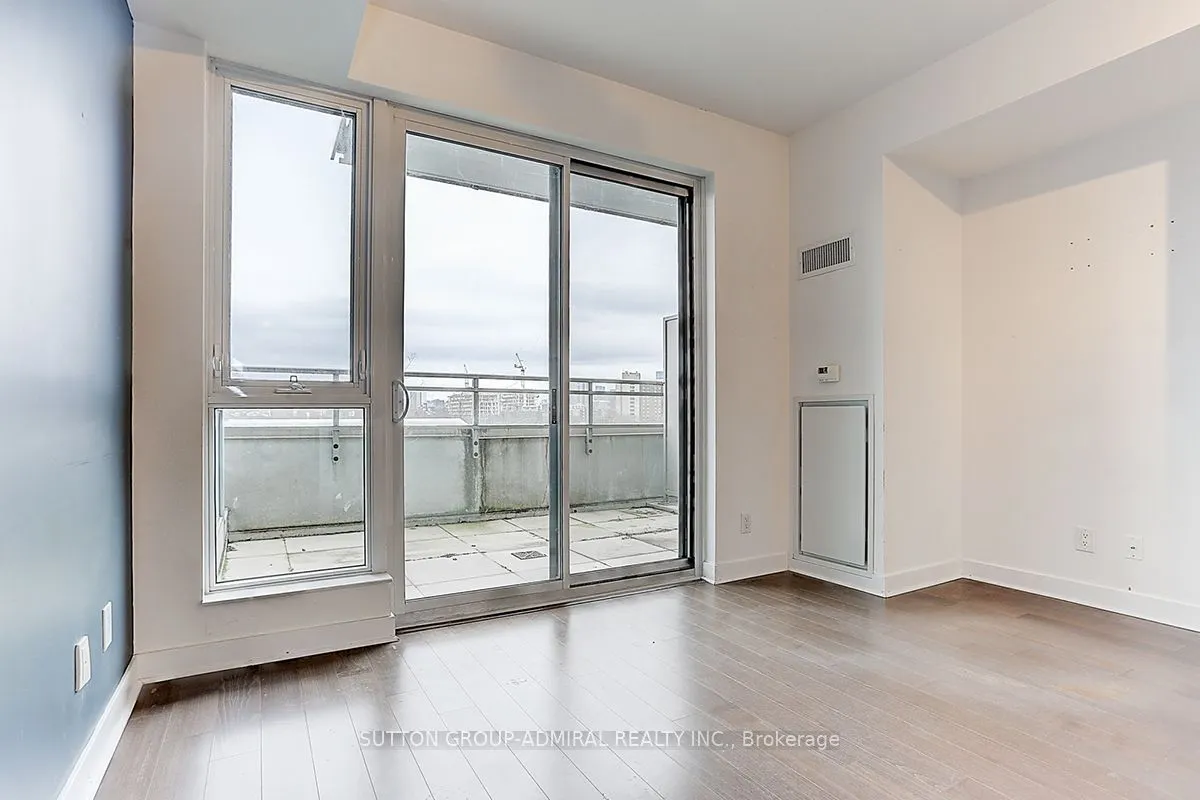 156 Portland Street, #403