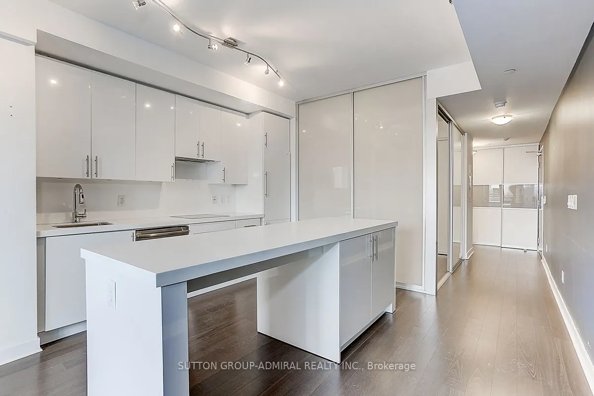 156 Portland Street, #403