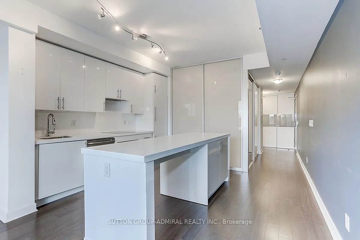 156 Portland Street, #403