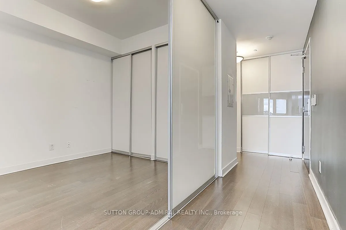 156 Portland Street, #403