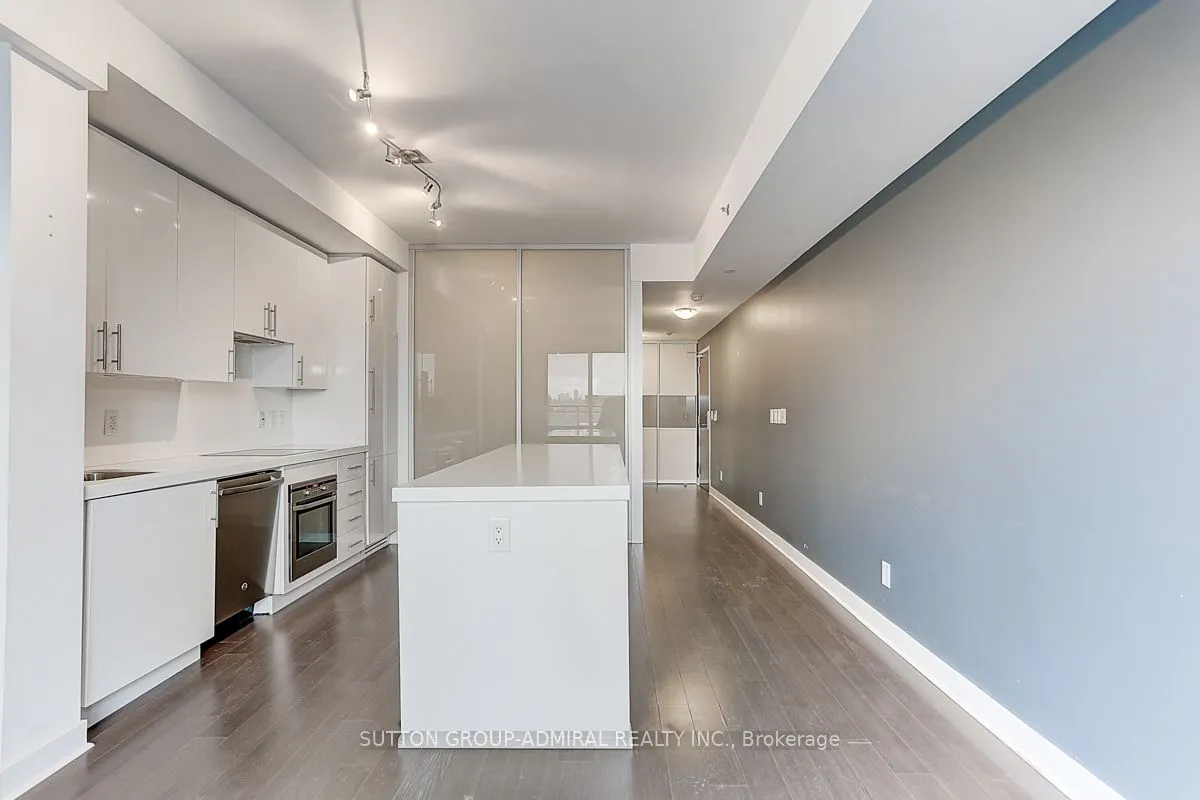156 Portland Street, #403