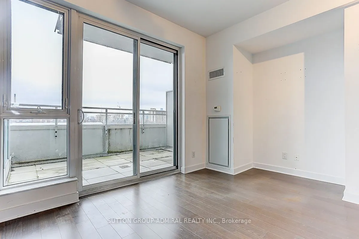 156 Portland Street, #403