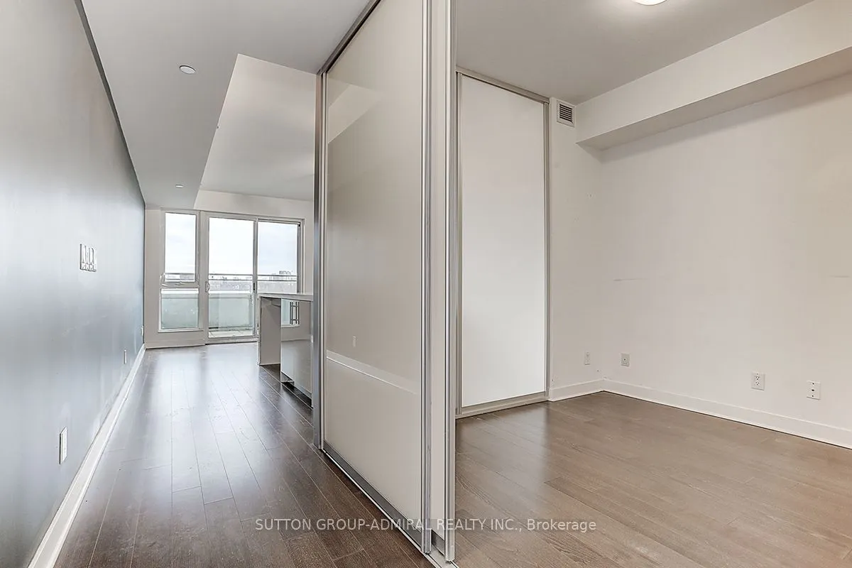 156 Portland Street, #403
