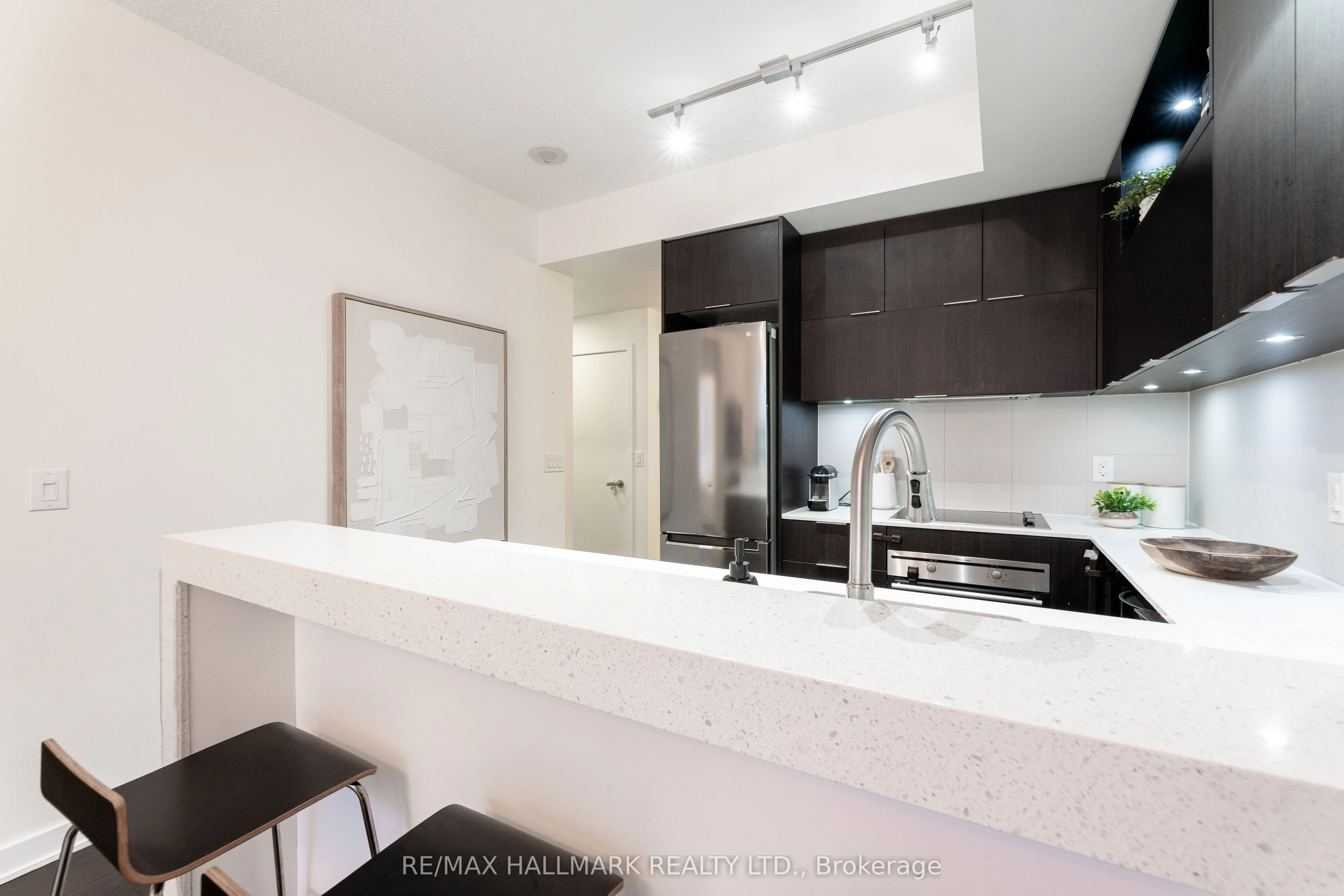 170 Sumach Street, #2101