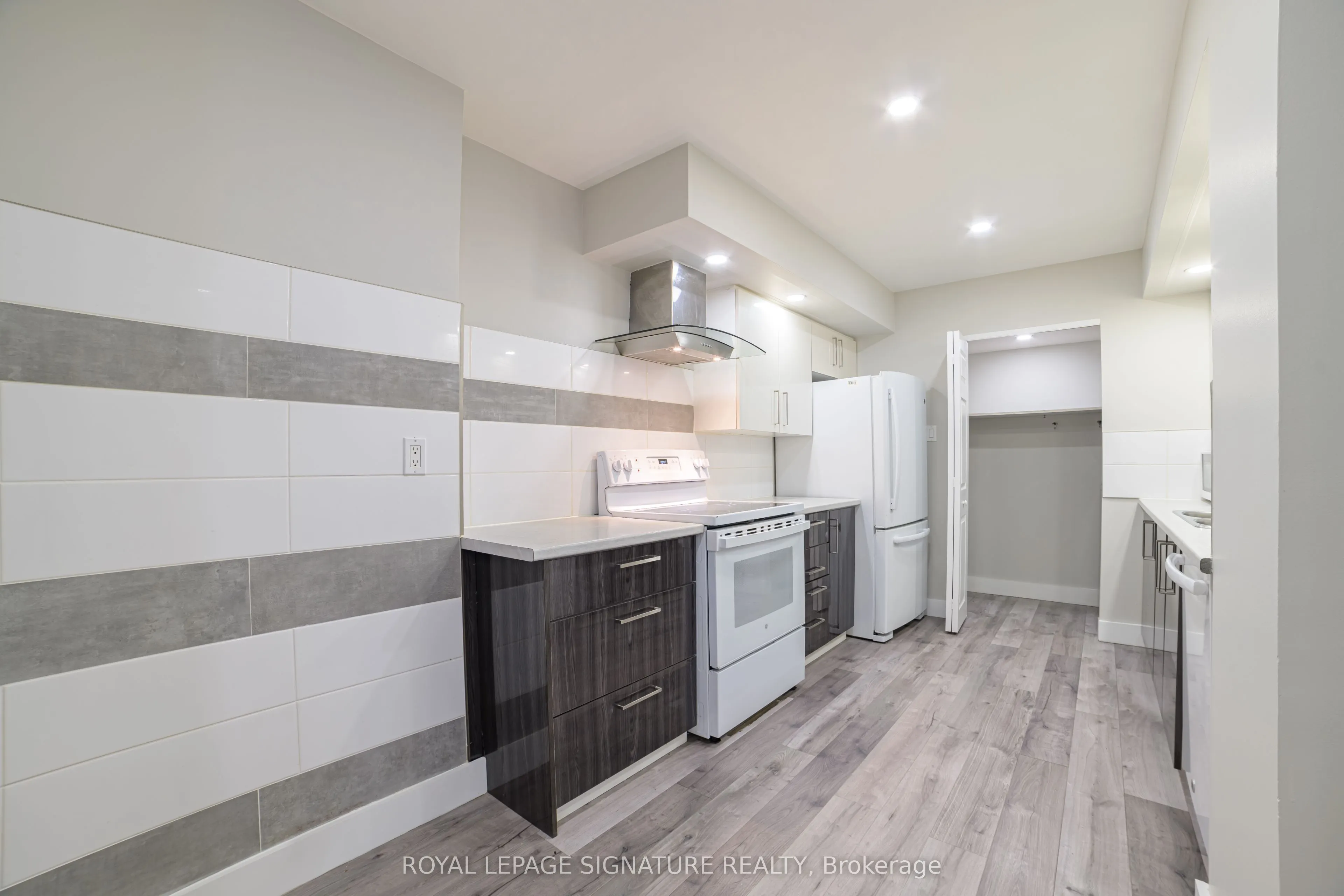 33 Elmhurst Avenue, #104