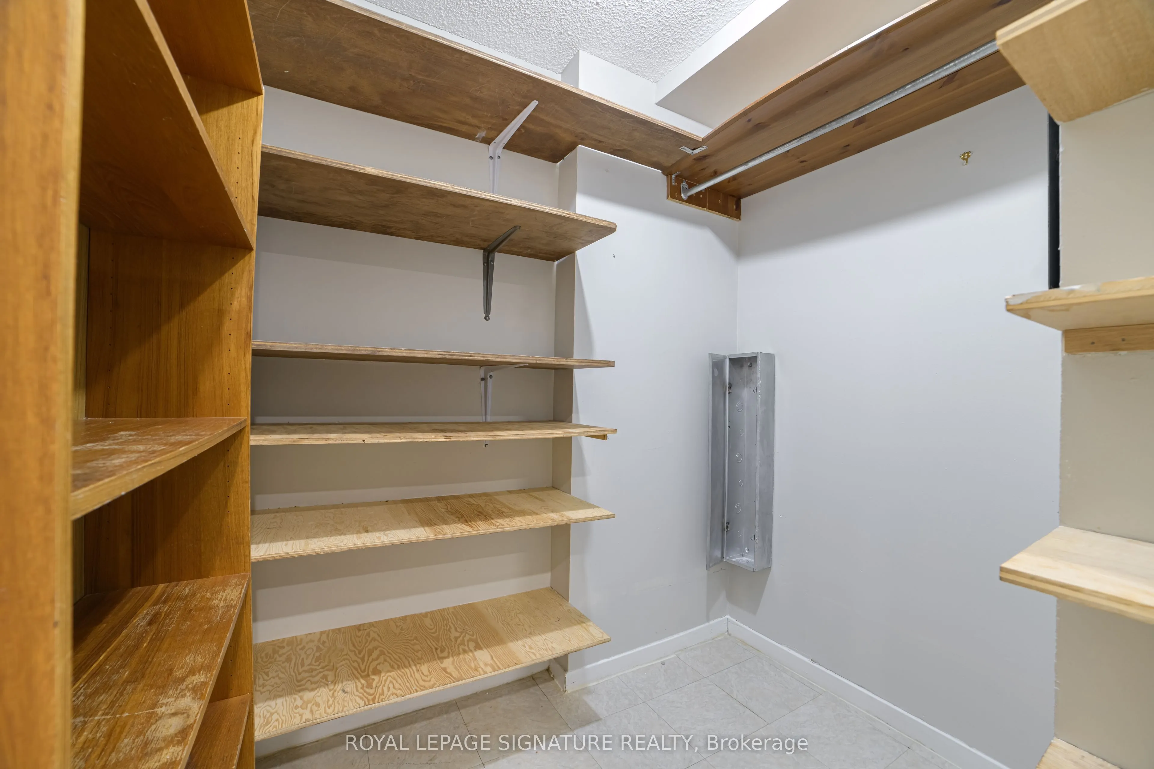 33 Elmhurst Avenue, #104