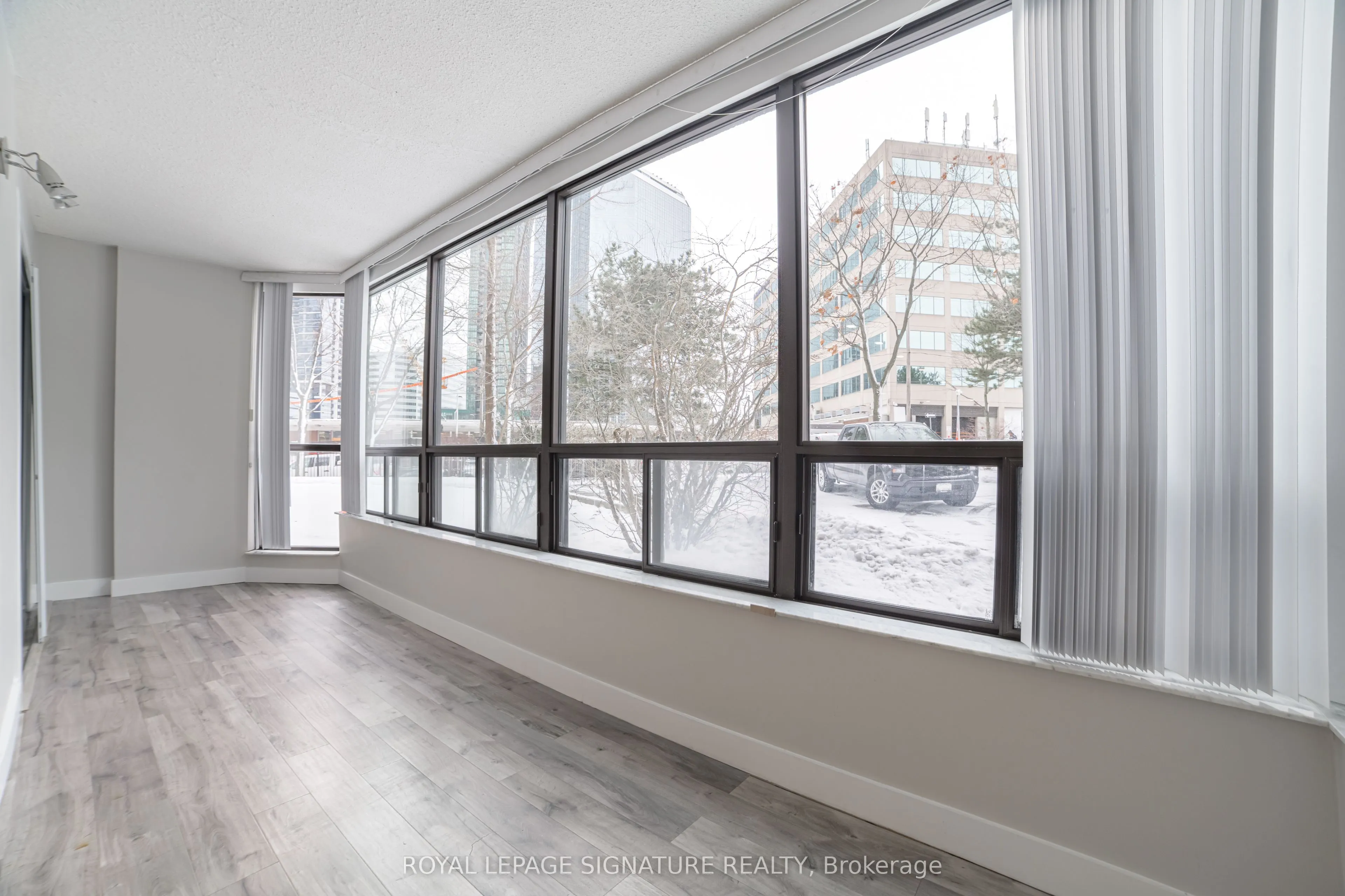 33 Elmhurst Avenue, #104