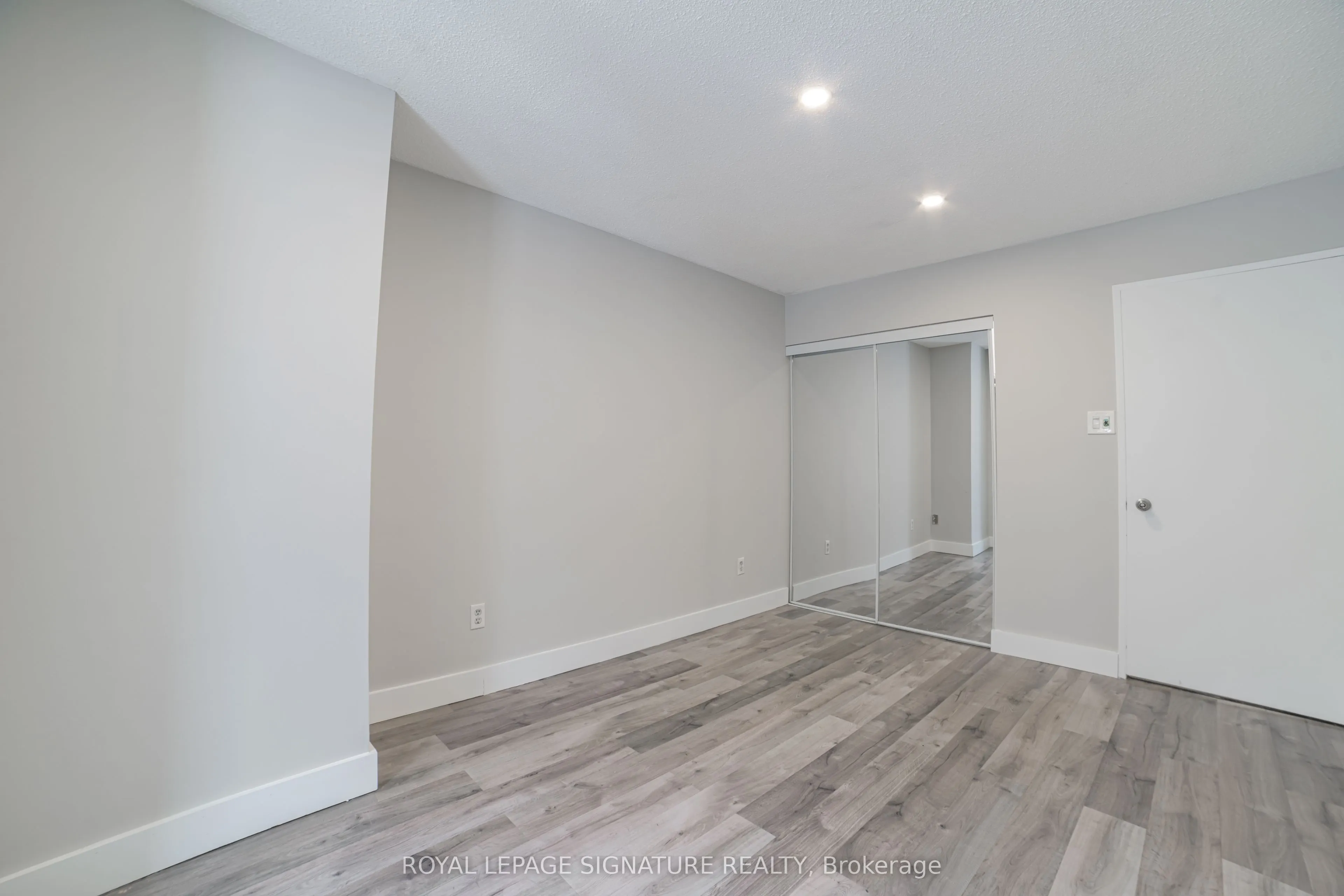 33 Elmhurst Avenue, #104
