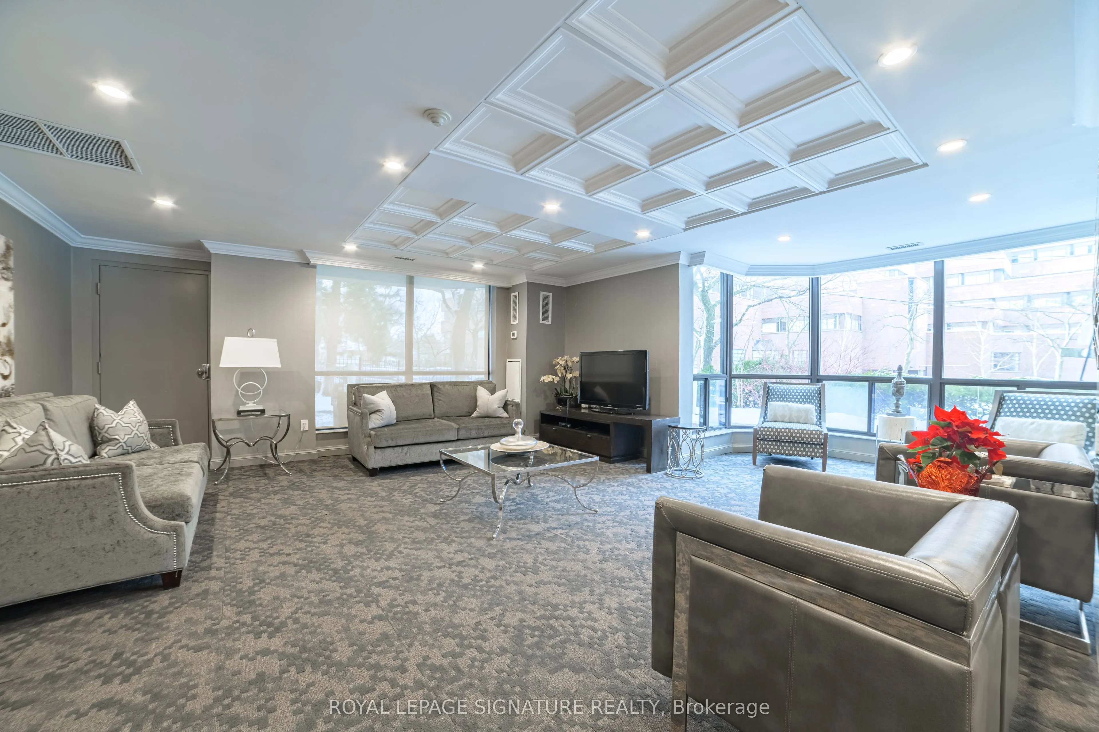 33 Elmhurst Avenue, #104