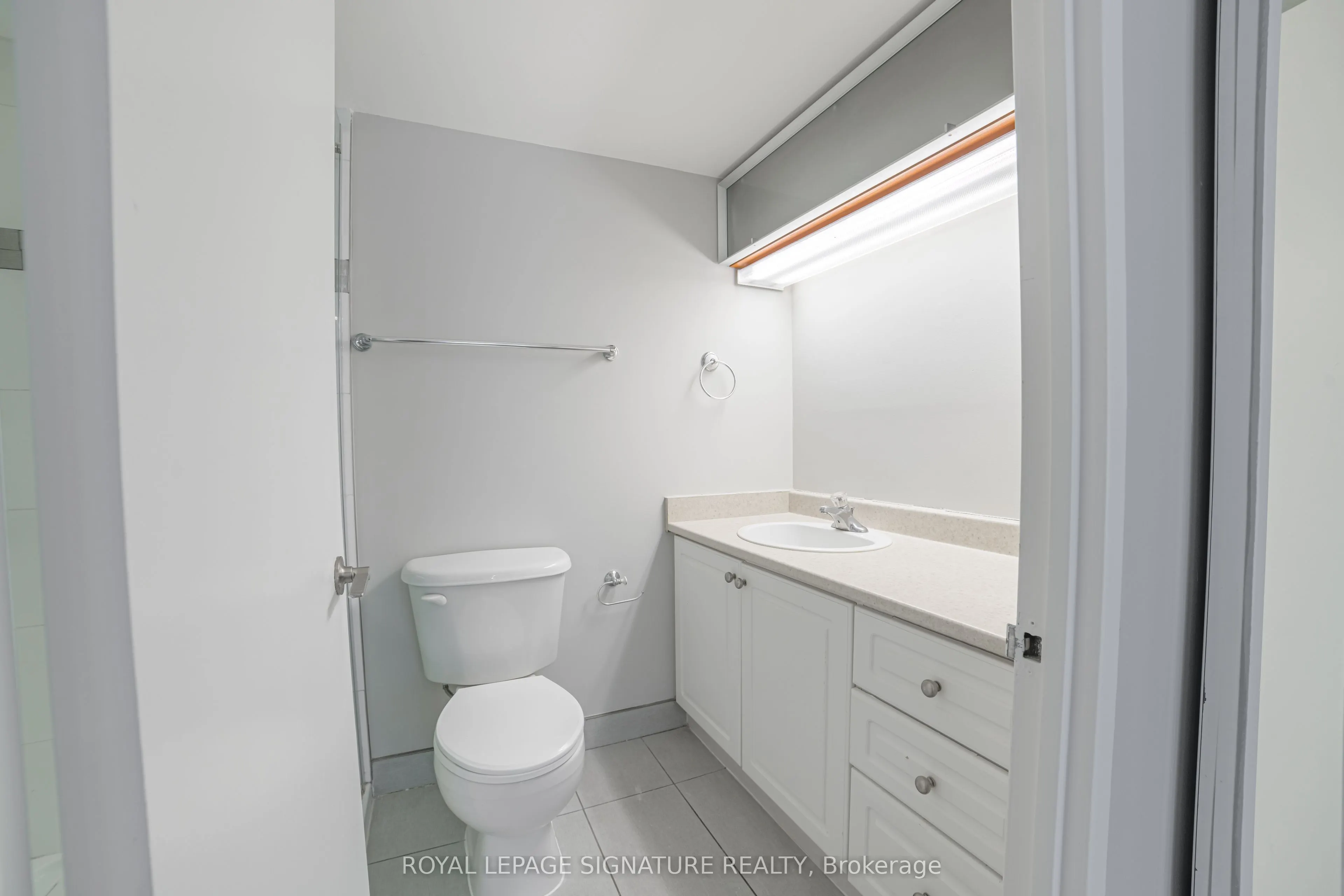 33 Elmhurst Avenue, #104
