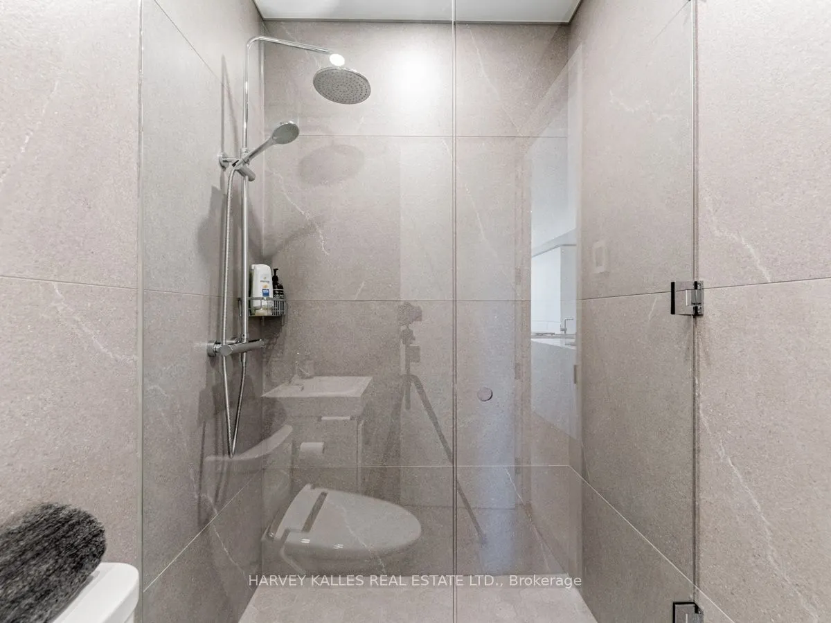 562 Eglinton Avenue E, #202