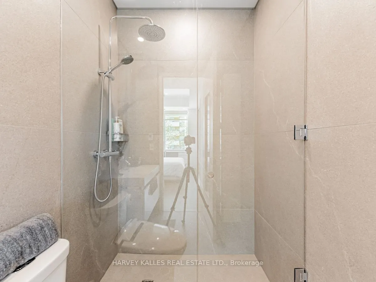 562 Eglinton Avenue E, #202