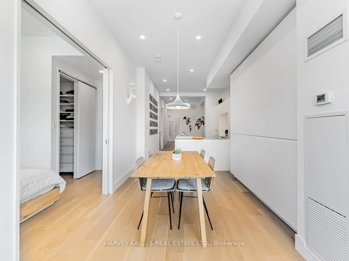 562 Eglinton Avenue E, #202