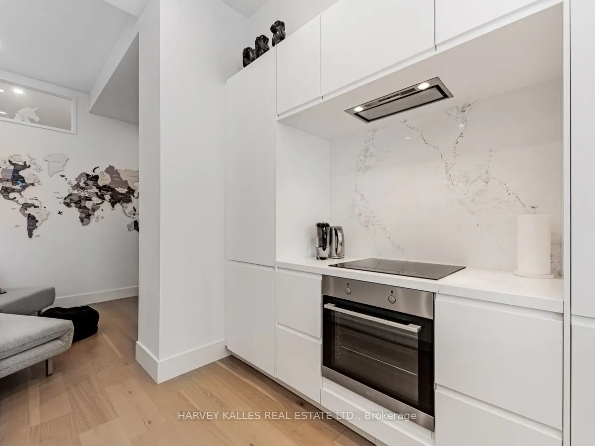 562 Eglinton Avenue E, #202