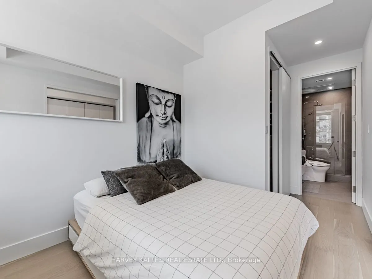 562 Eglinton Avenue E, #202