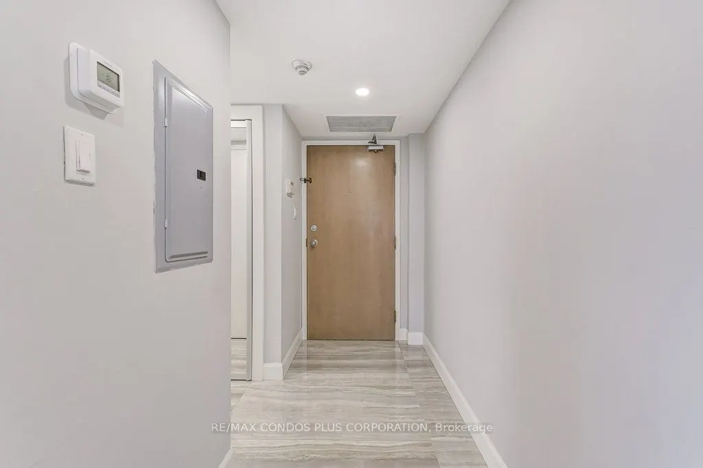 1001 Bay Street, #3211