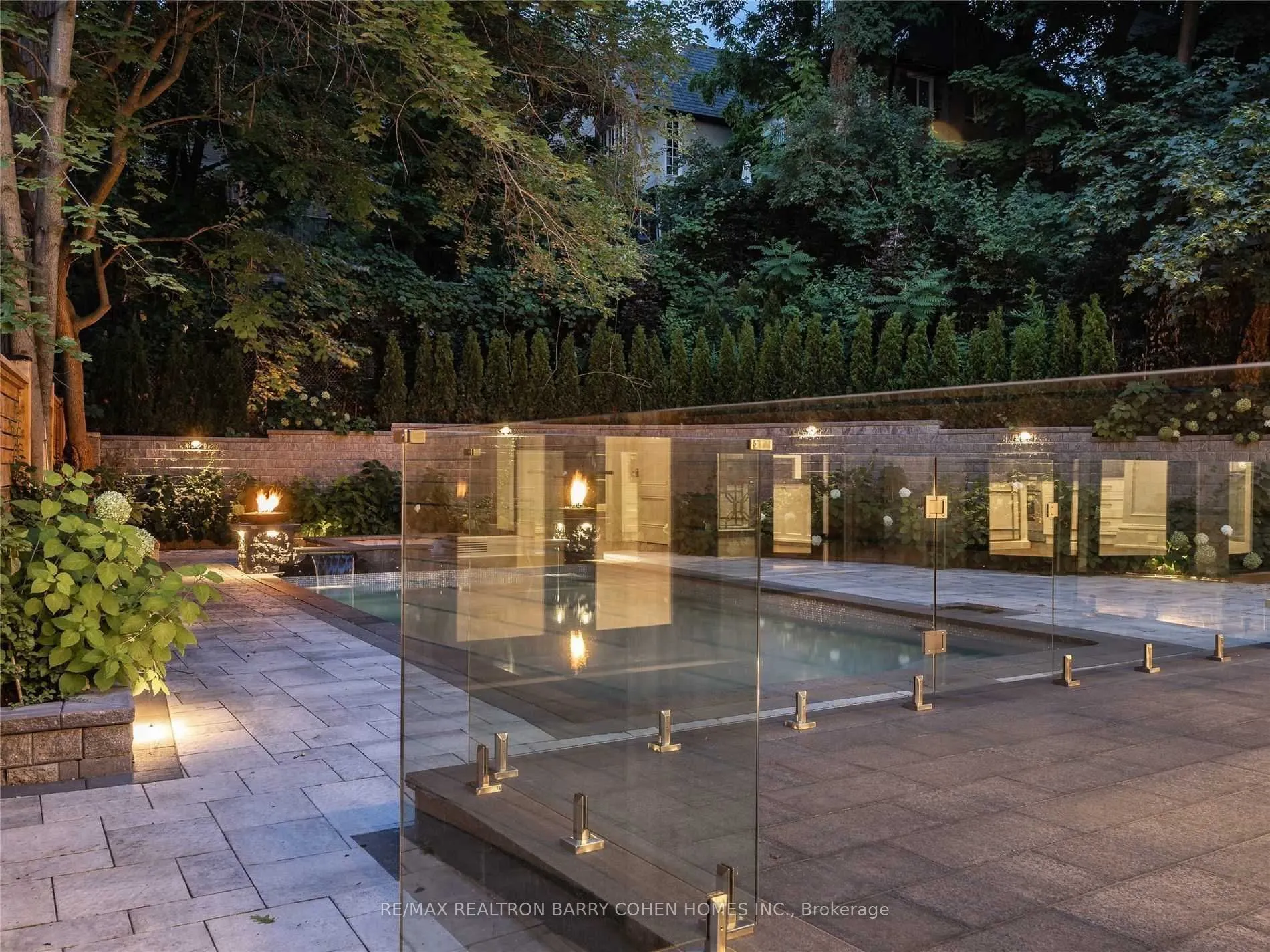 31 Russell Hill Road
