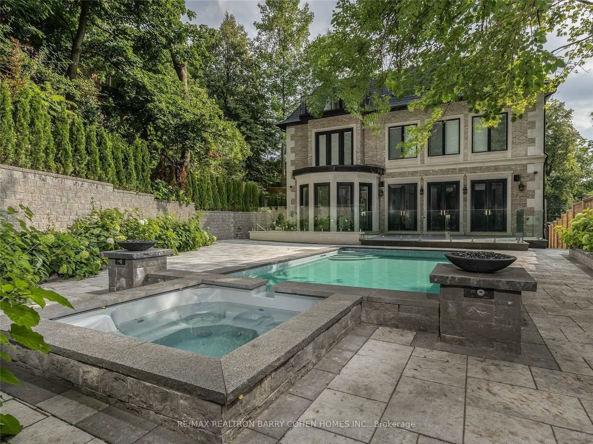 31 Russell Hill Road