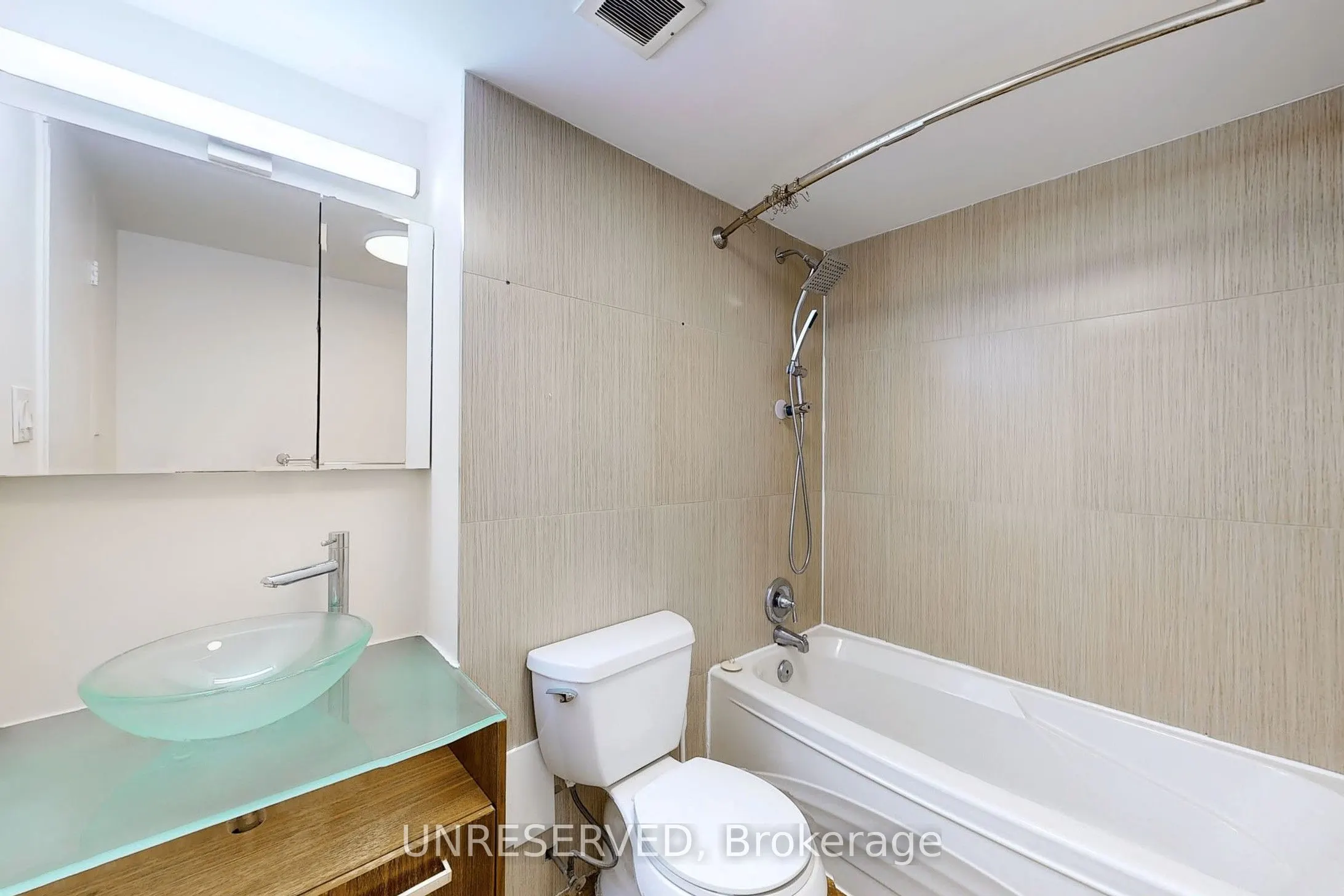 633 Bay Street, #1711