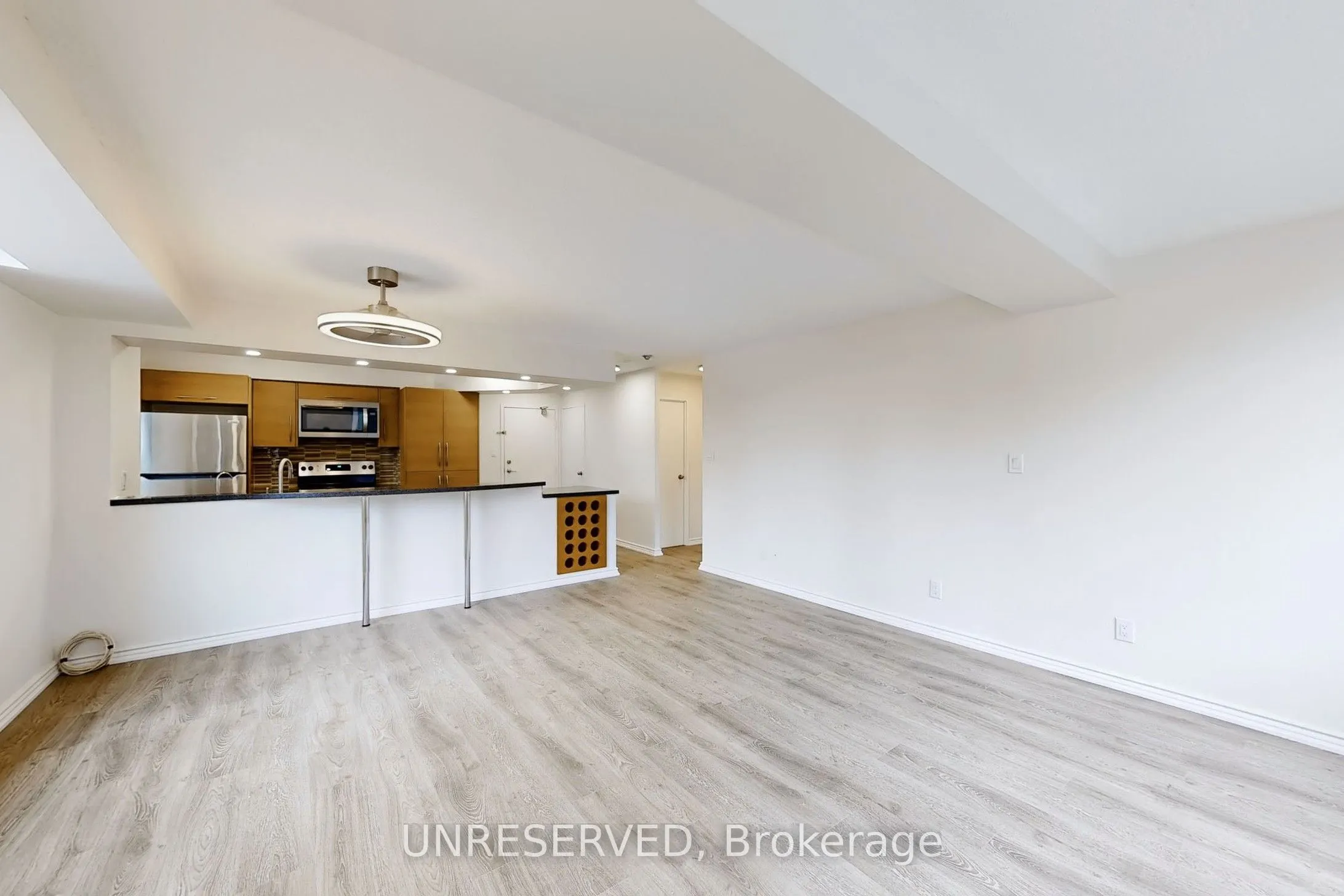 633 Bay Street, #1711