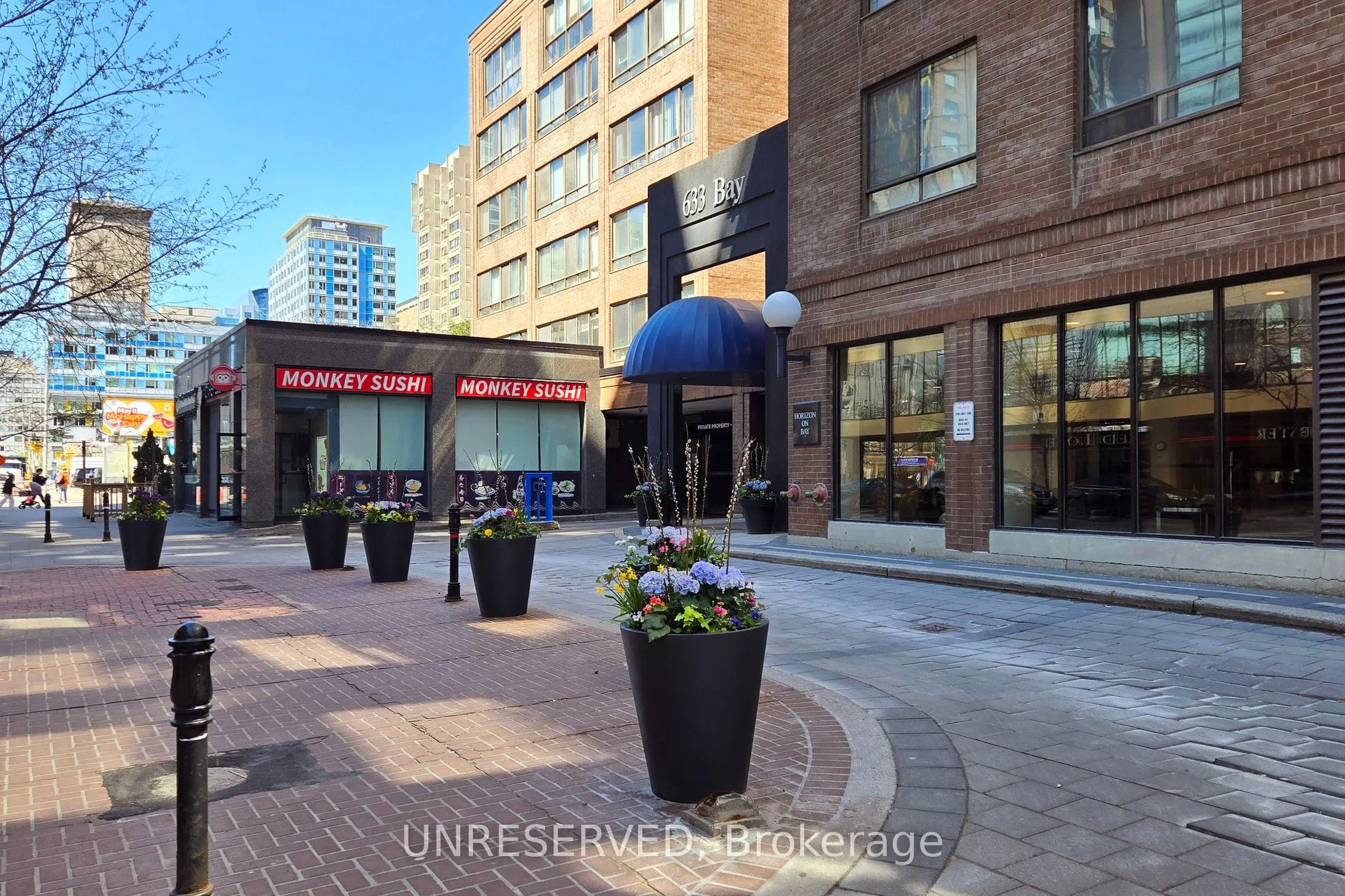 633 Bay Street, #1711