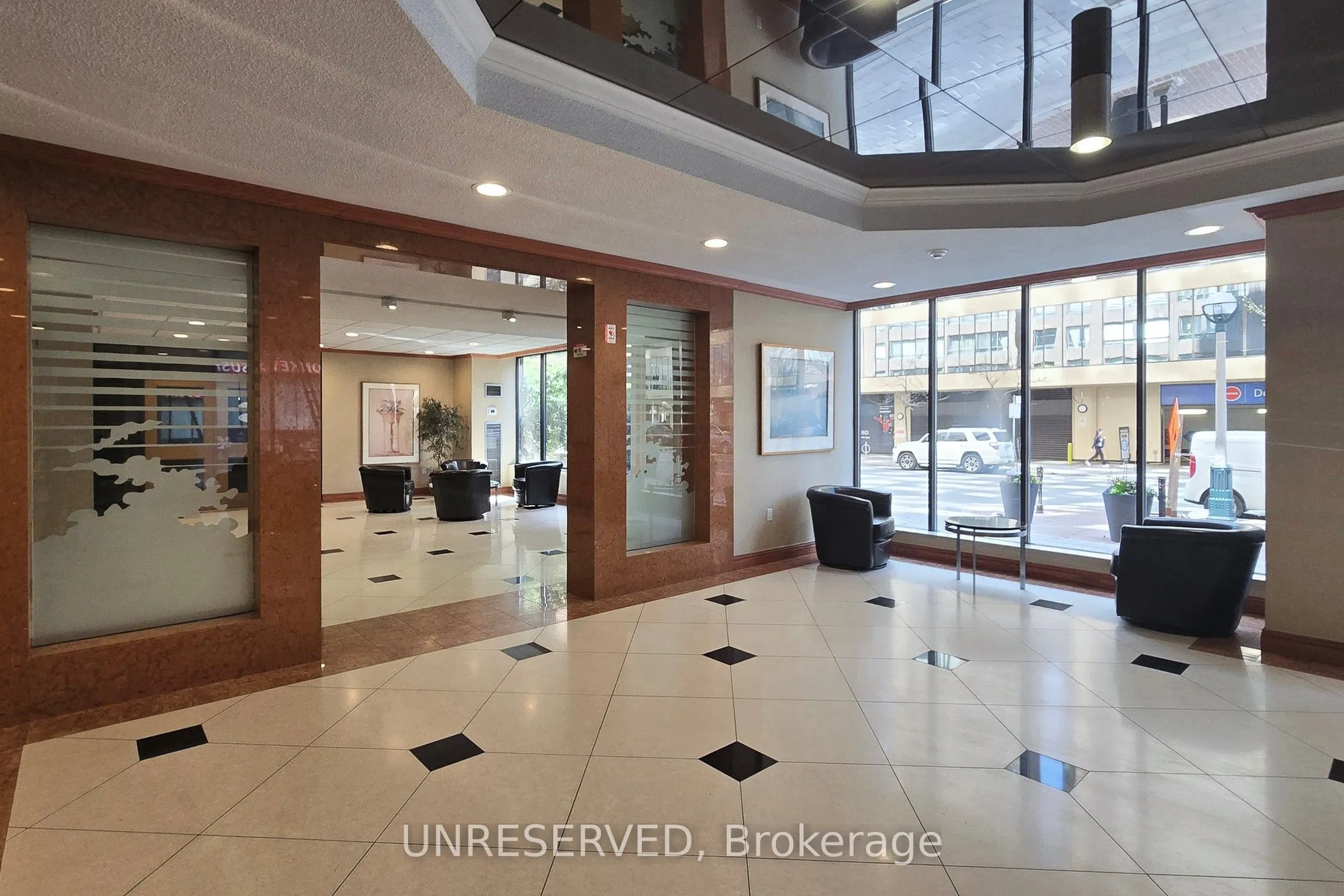 633 Bay Street, #1711