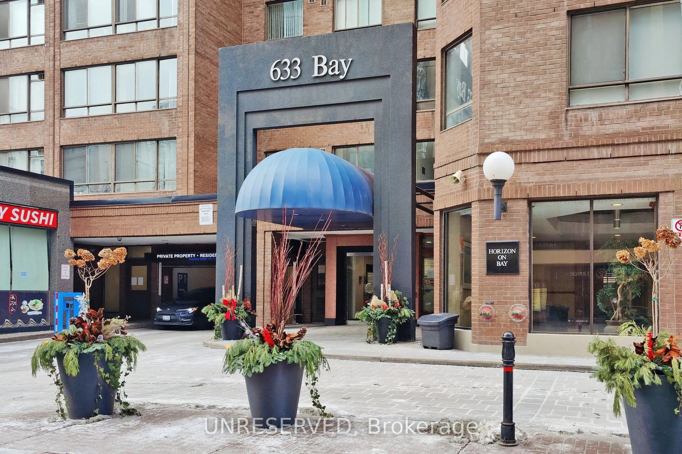 633 Bay Street, #1711