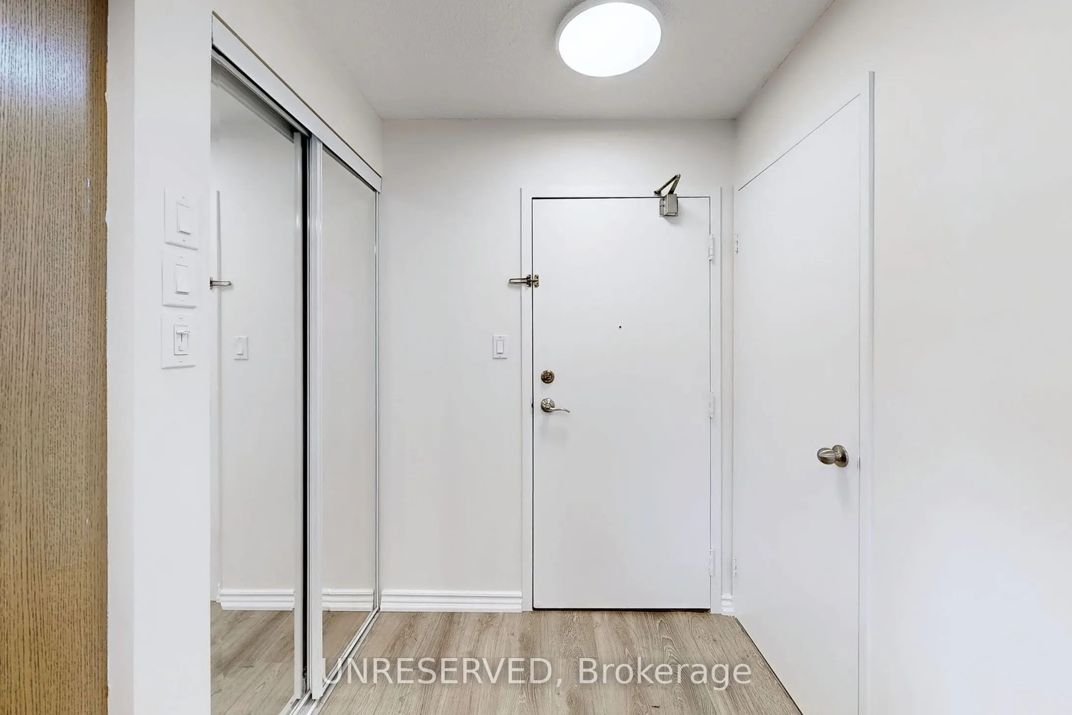 633 Bay Street, #1711