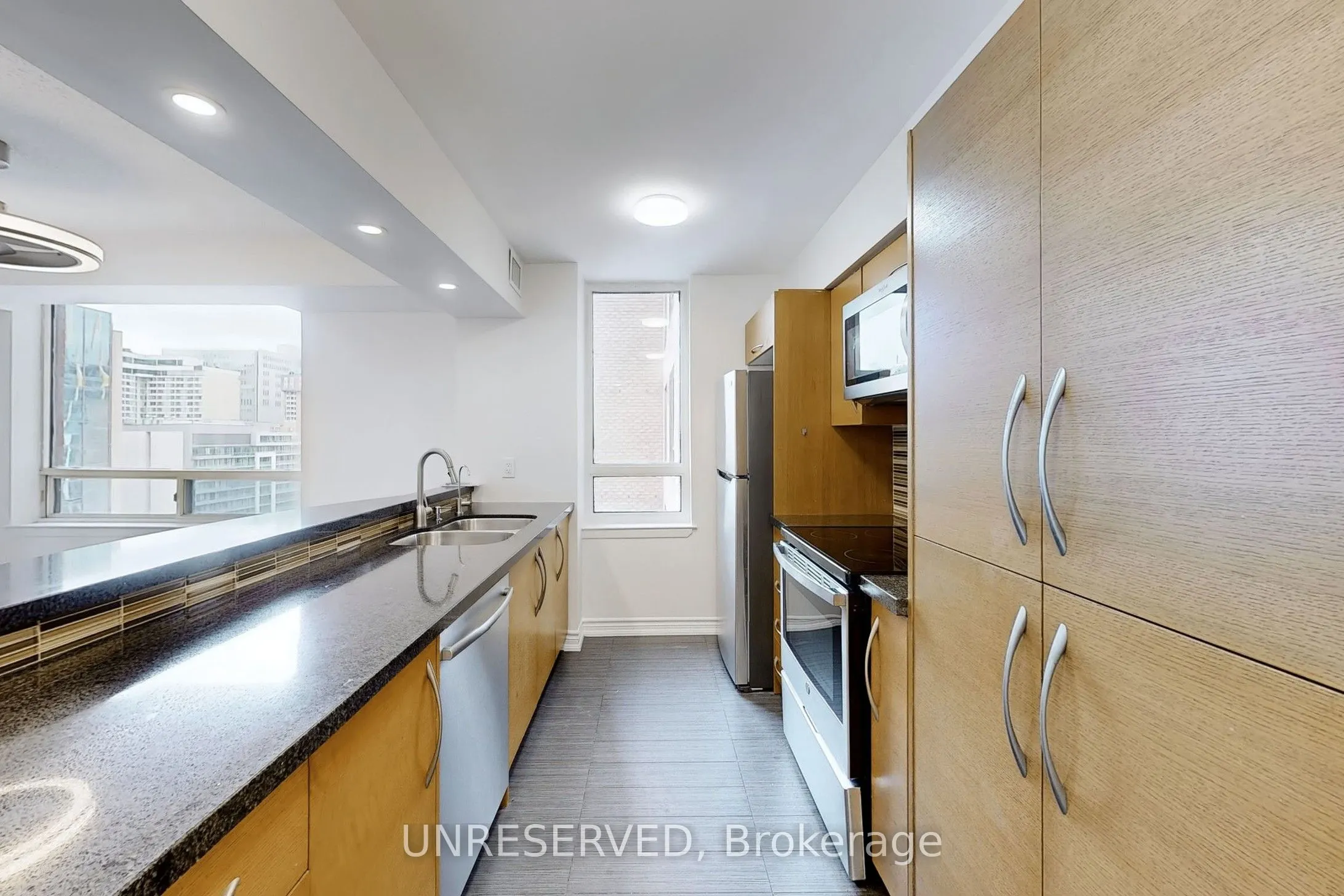 633 Bay Street, #1711
