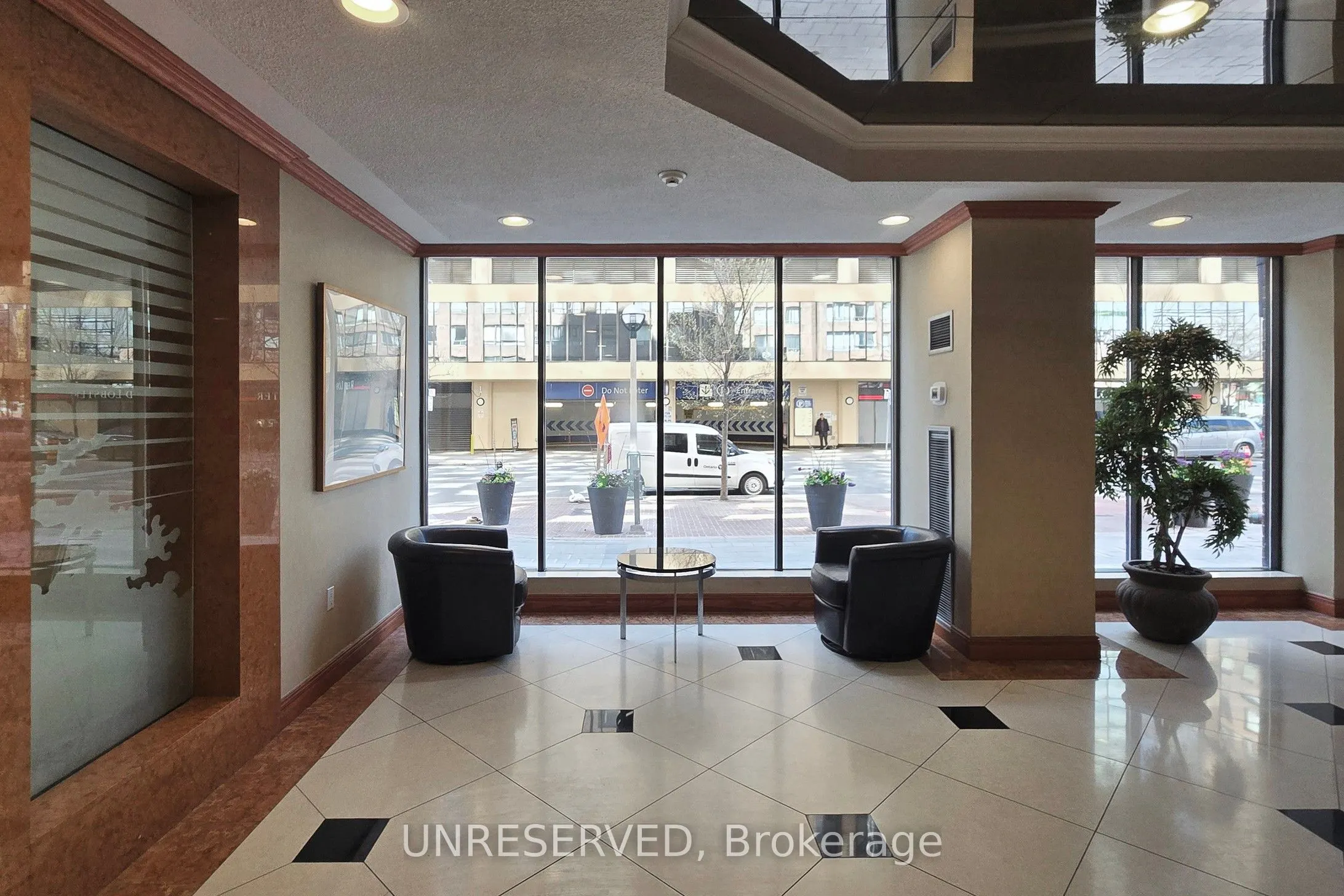 633 Bay Street, #1711