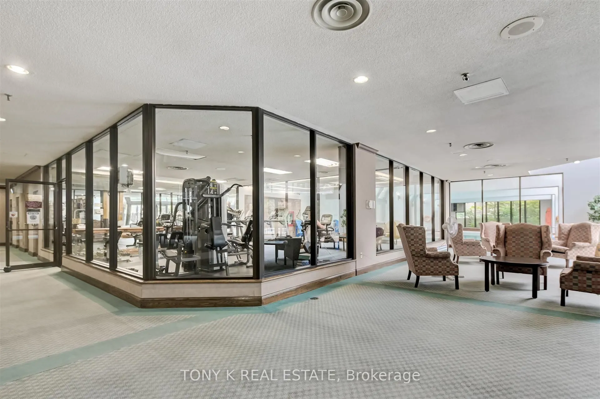 5444 Yonge Street, #502A