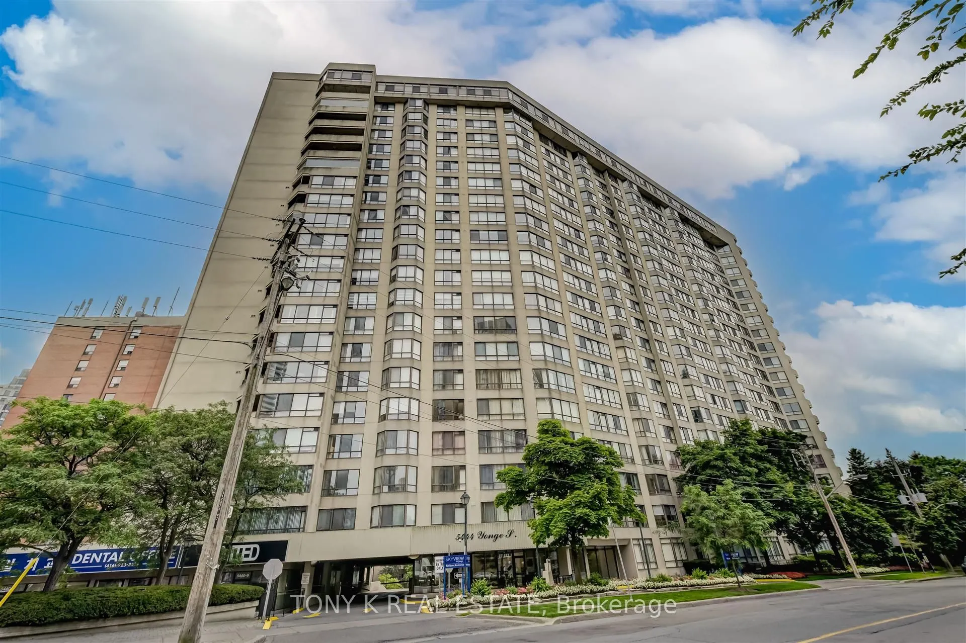 5444 Yonge Street, #502A