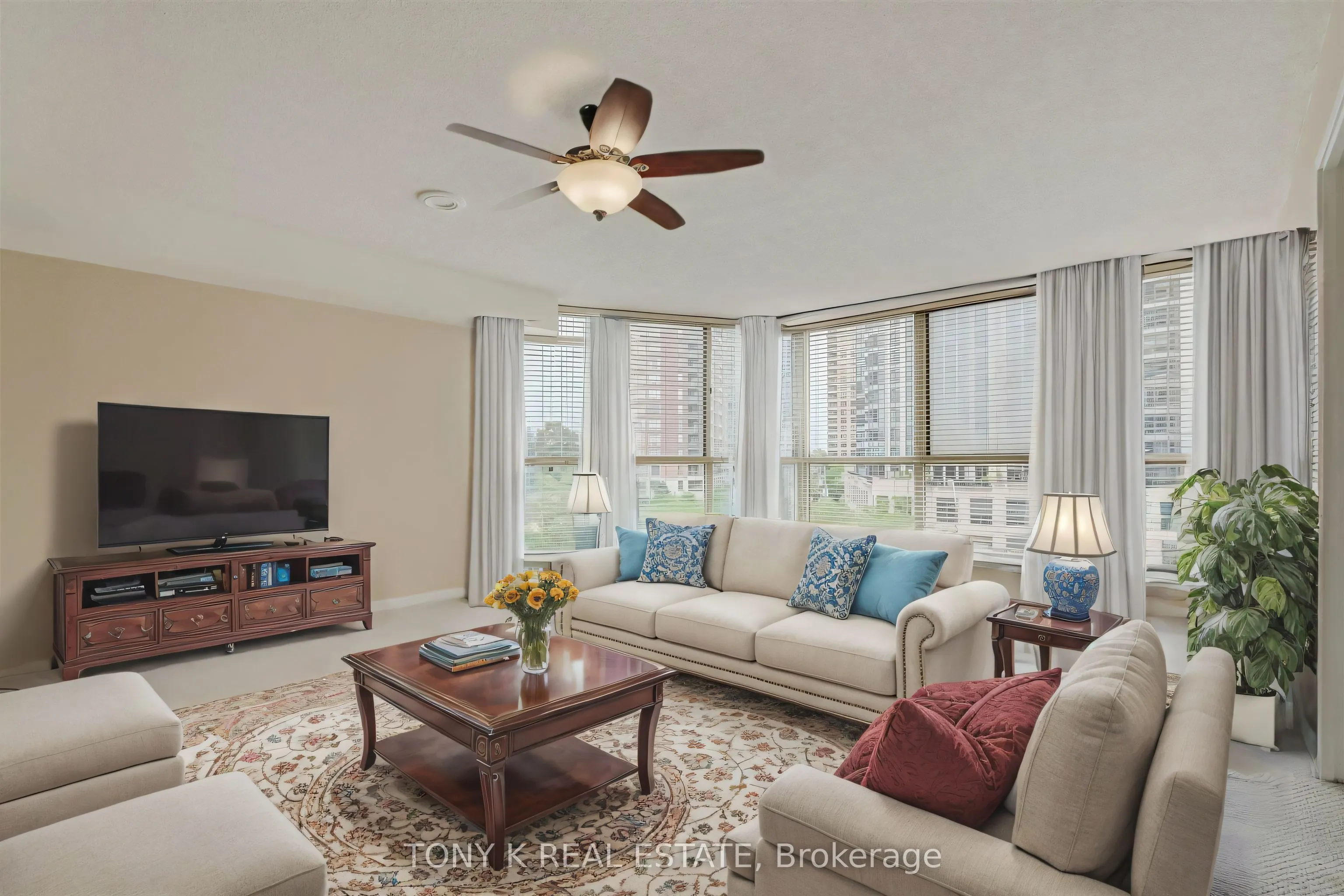 5444 Yonge Street, #502A