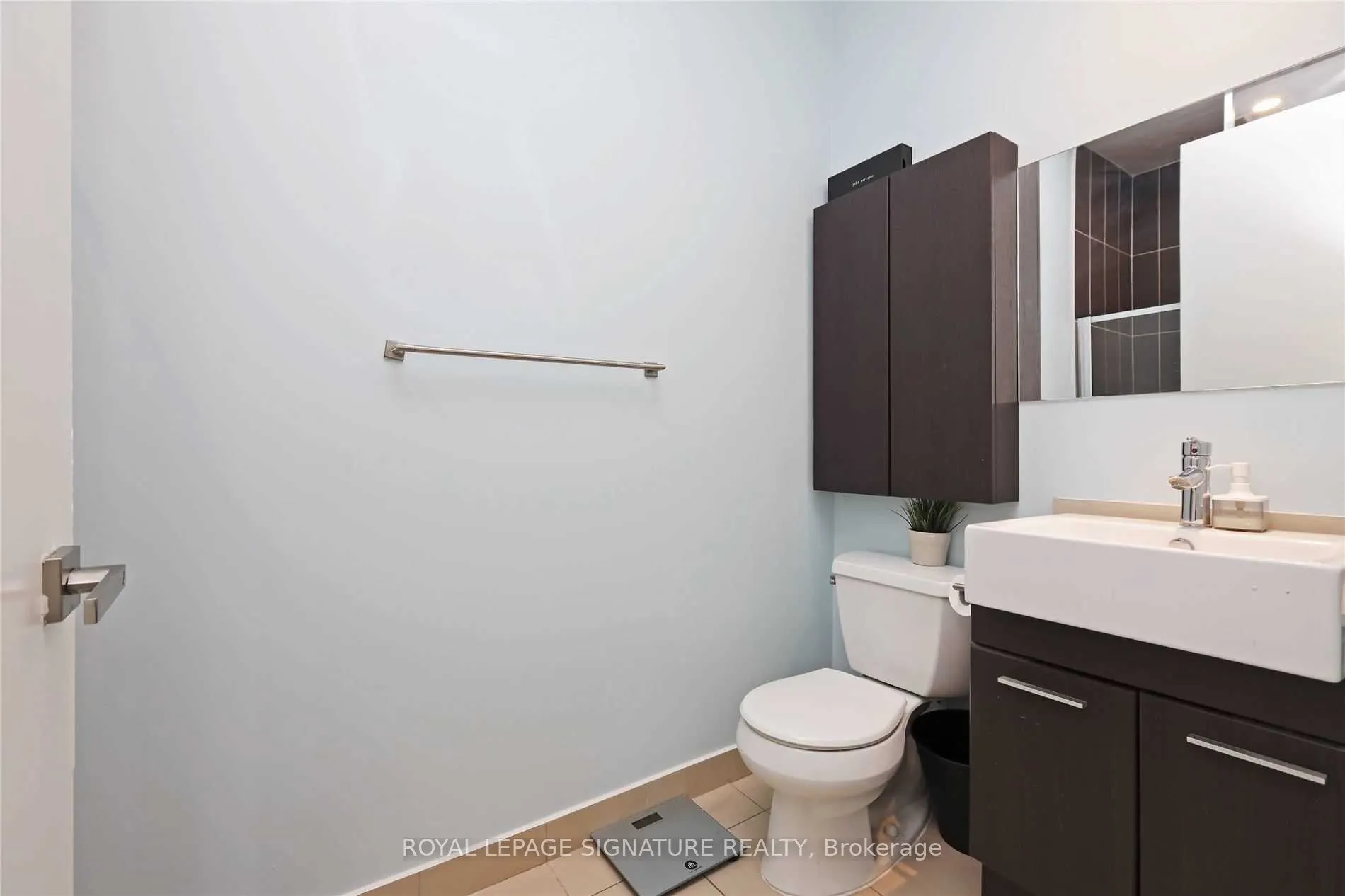 770 Bay Street, #204